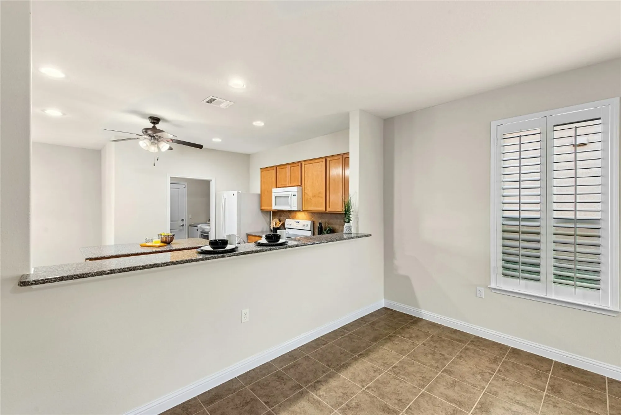 Property Slideshow image 9 of 35 | 914 dome peak ln, Georgetown, TX, 78633