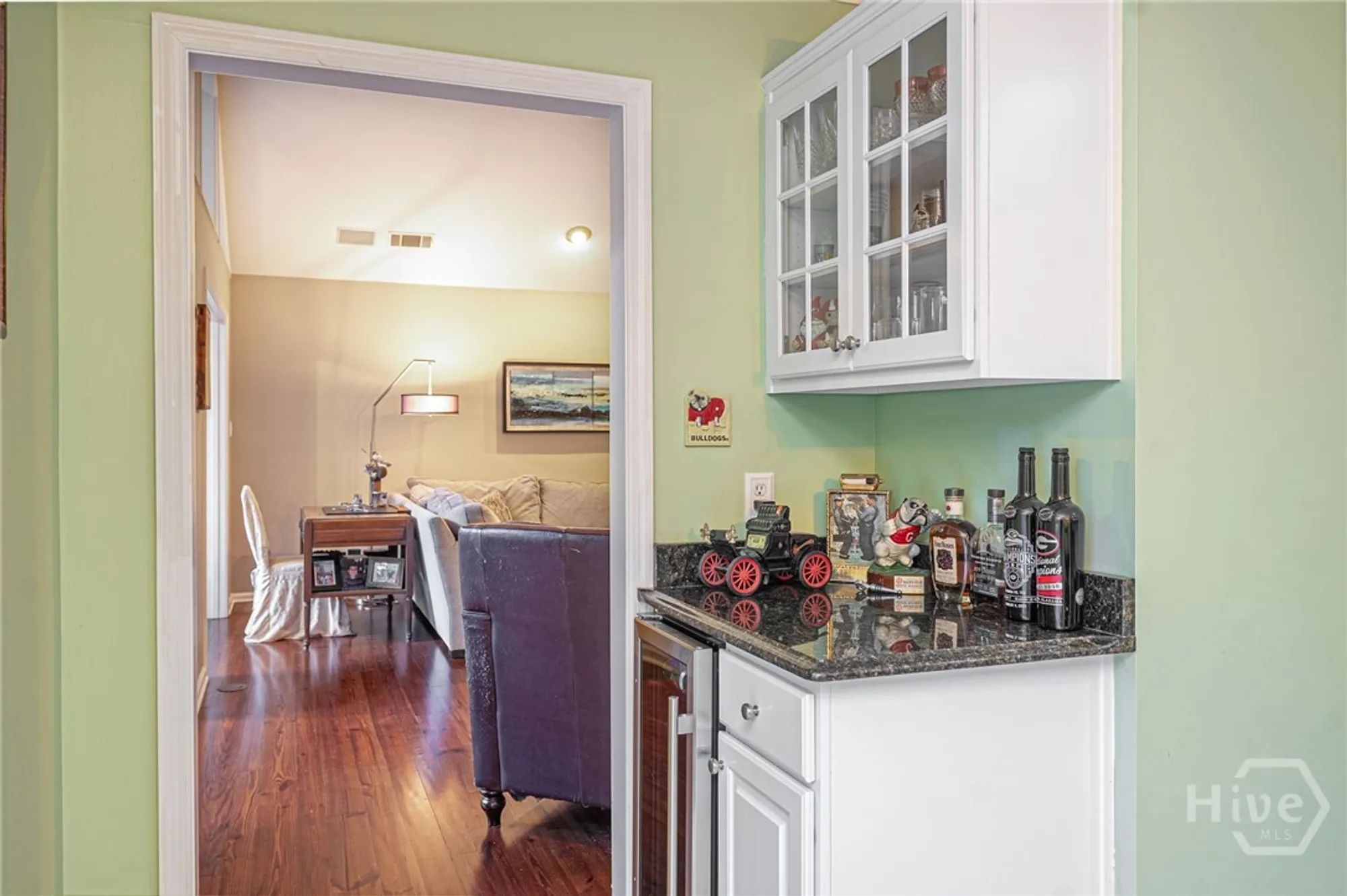 Property Slideshow image 12 of 40 | 5 pelham rd, Savannah, GA, 31411