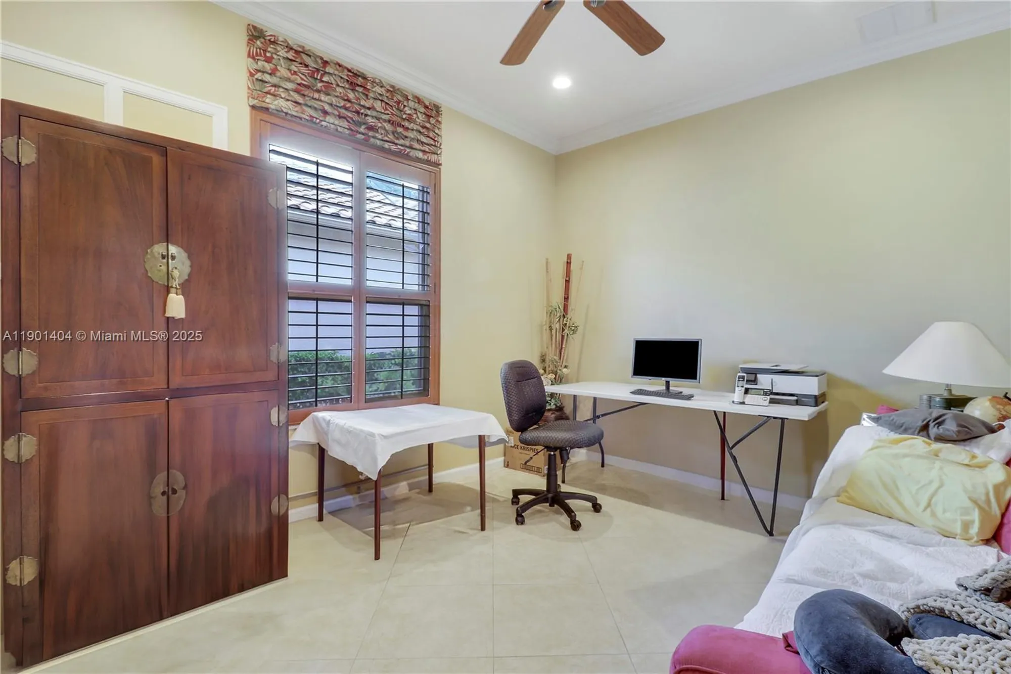 Property Slideshow image 14 of 67 | 330 nw shoreview dr, St Lucie West, FL, 34986