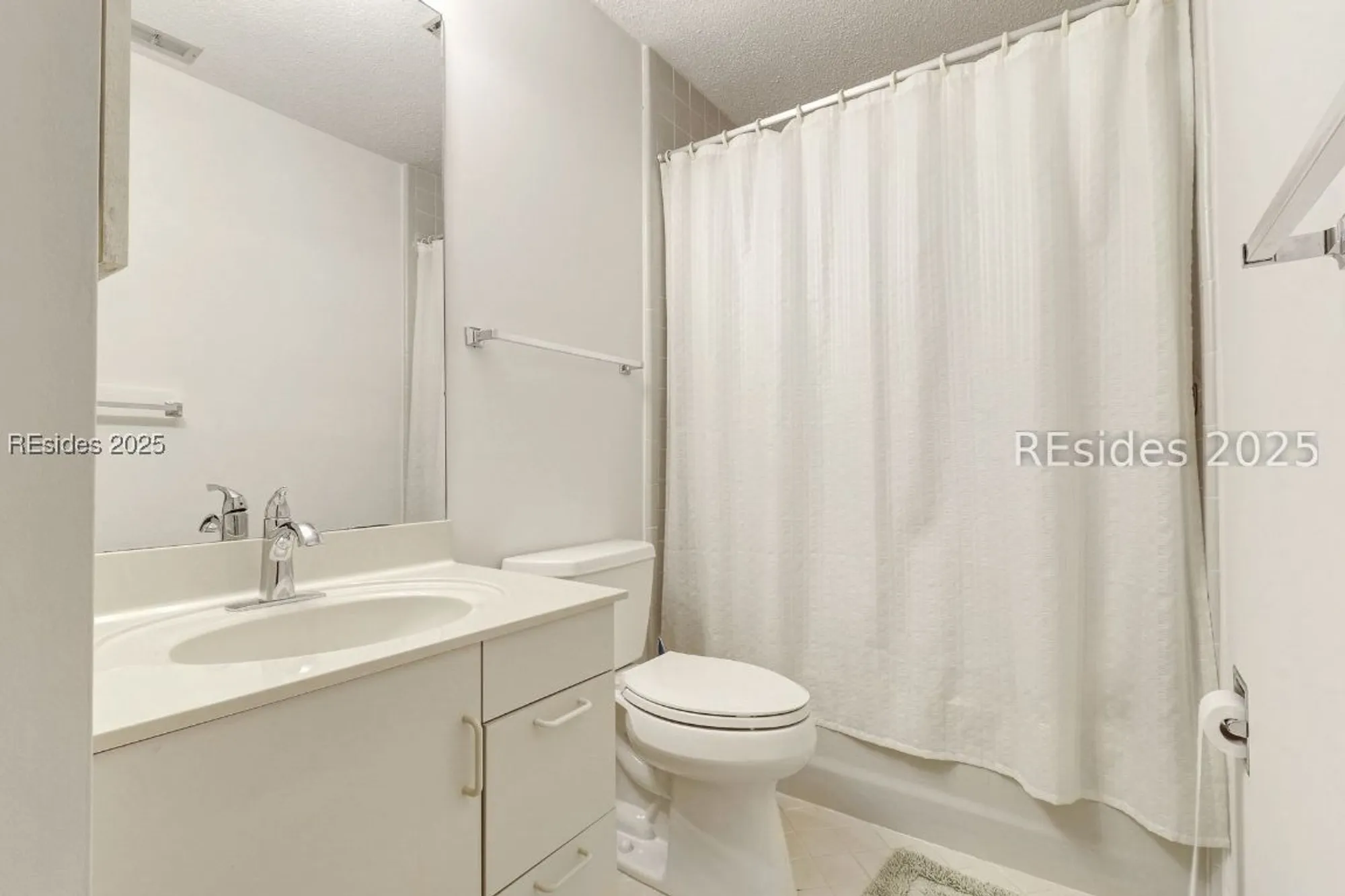 Property Slideshow image 20 of 45 | 1 high bluff rd apt 2017, Hilton Head Island, SC, 29926