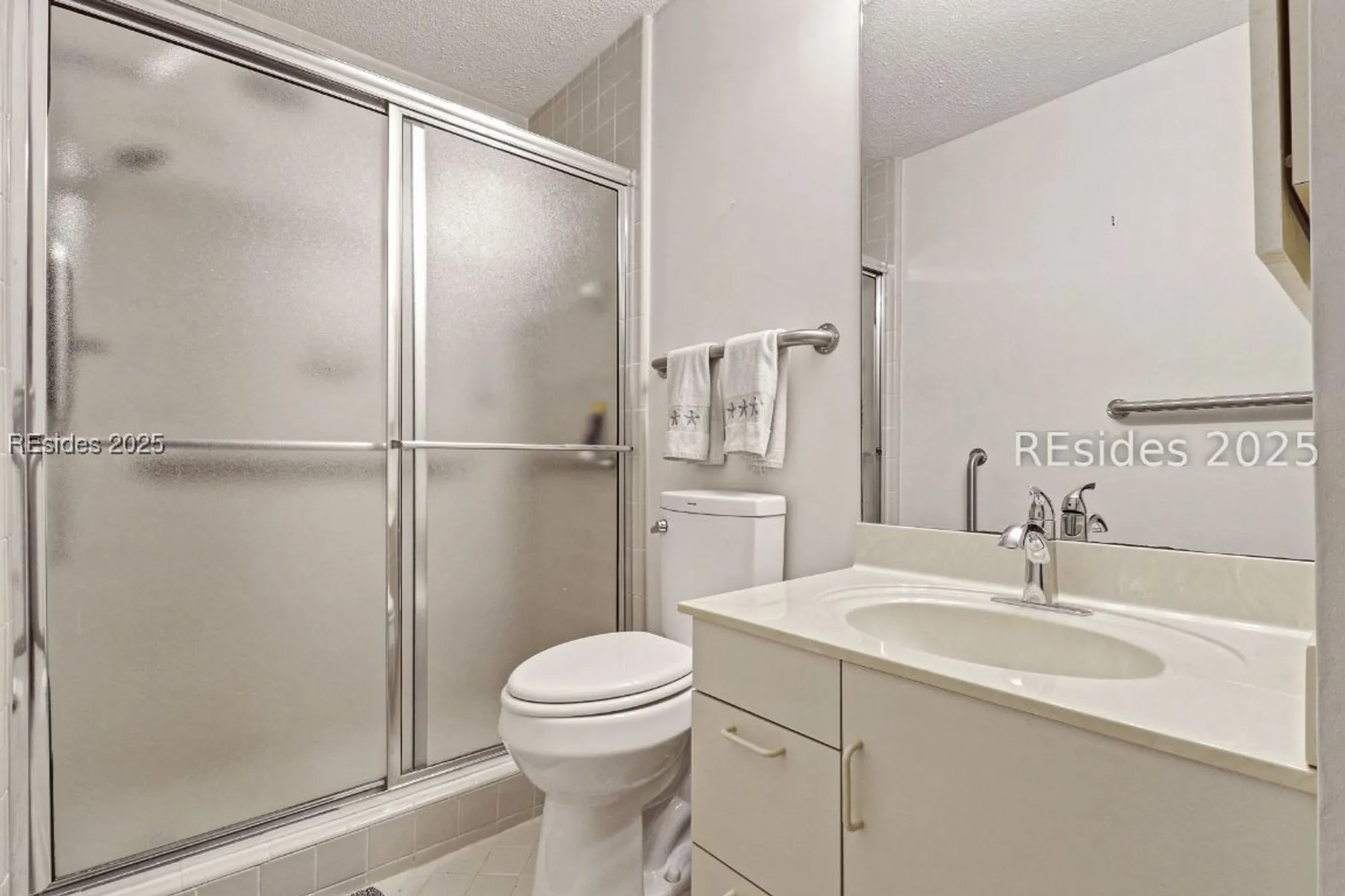 Property Slideshow image 23 of 45 | 1 high bluff rd apt 2017, Hilton Head Island, SC, 29926