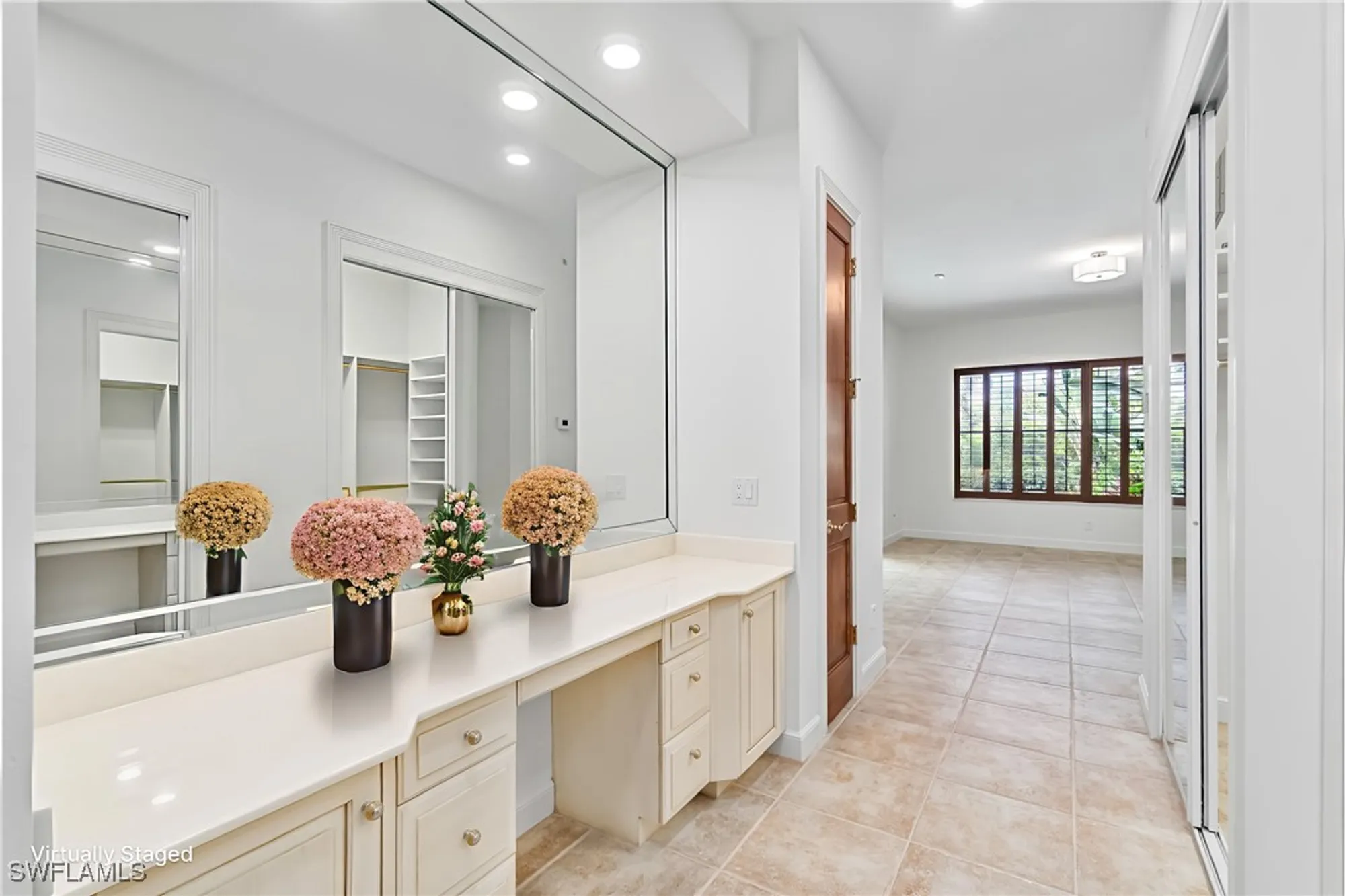 Property Slideshow image 12 of 33 | 8169 via vecchia, Naples, FL, 34108