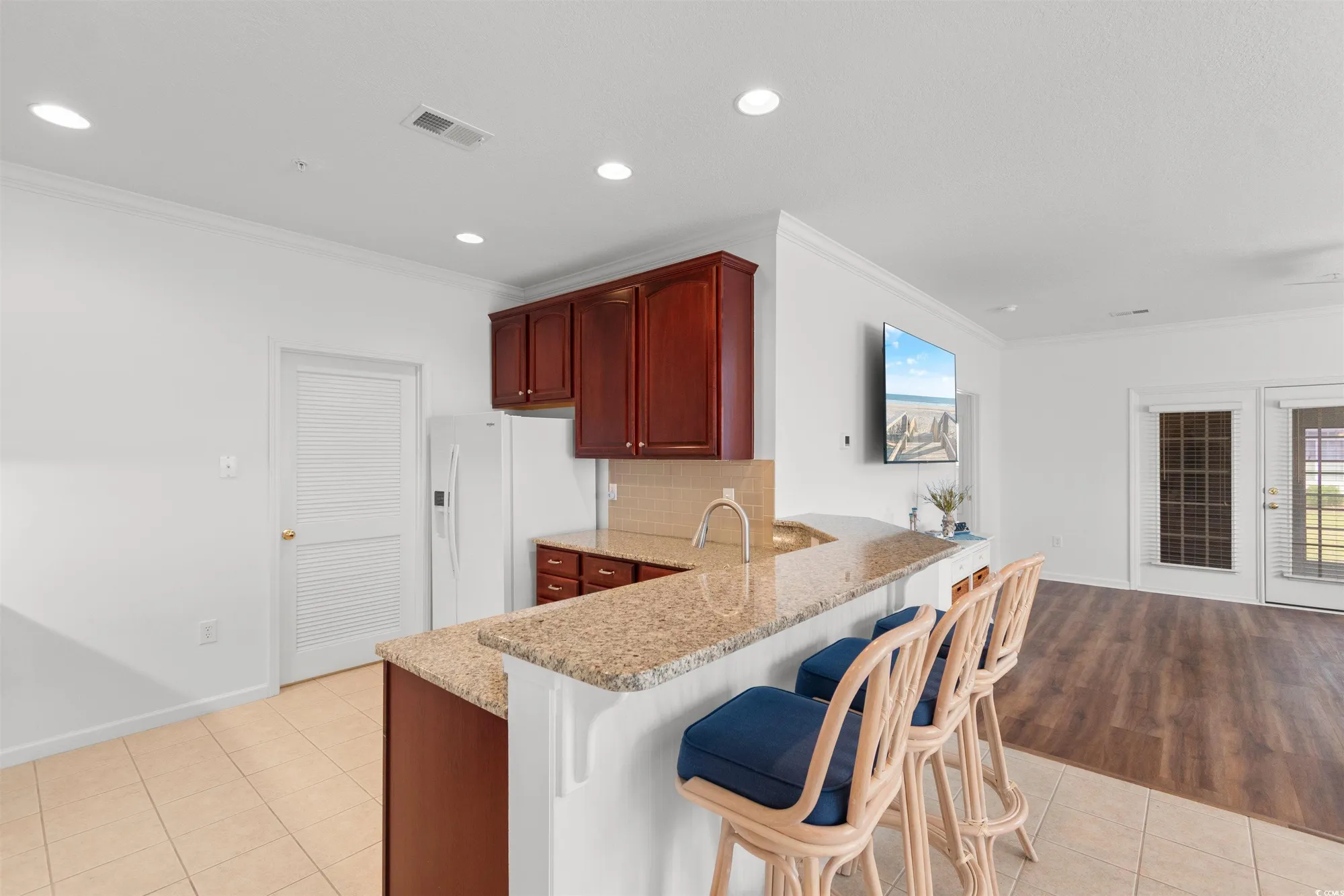 Property Slideshow image 6 of 39 | 332 black oak ln 102, Murrells Inlet, SC, 29576