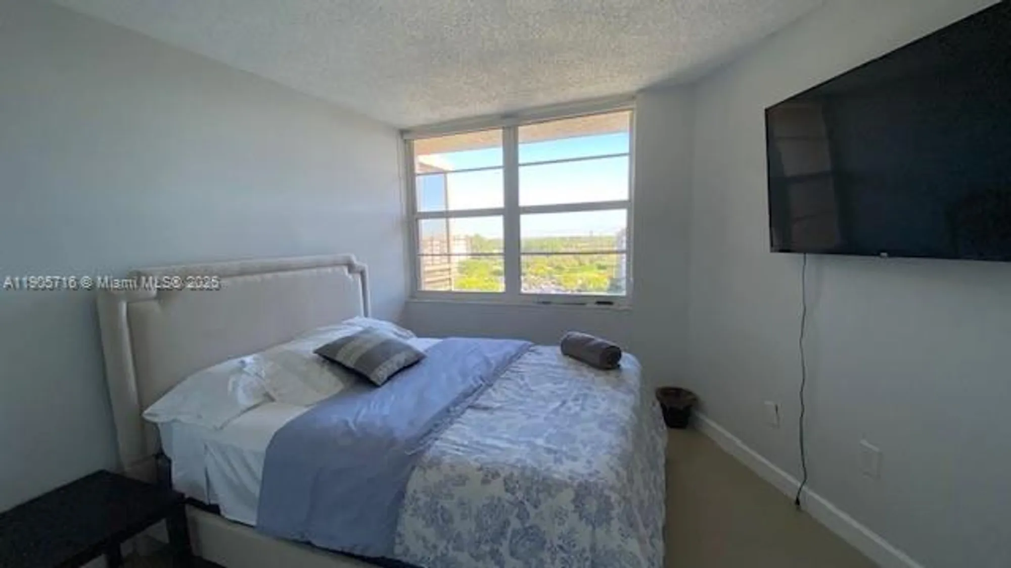 Property Slideshow image 16 of 21 | 1100 saint charles pl ph 15, Pembroke Pines, FL, 33026