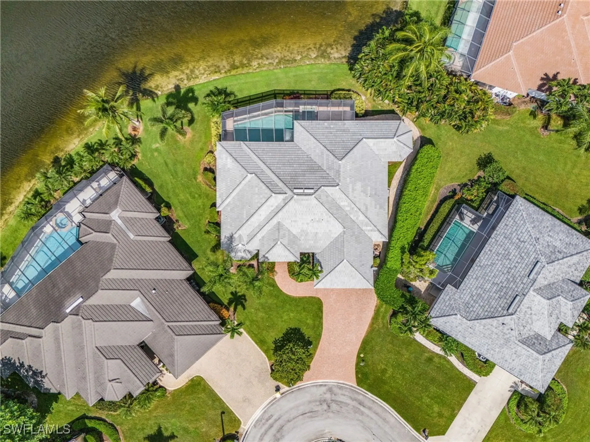 Property Slideshow image 30 of 32 | 8983 star tulip ct, Naples, FL, 34113