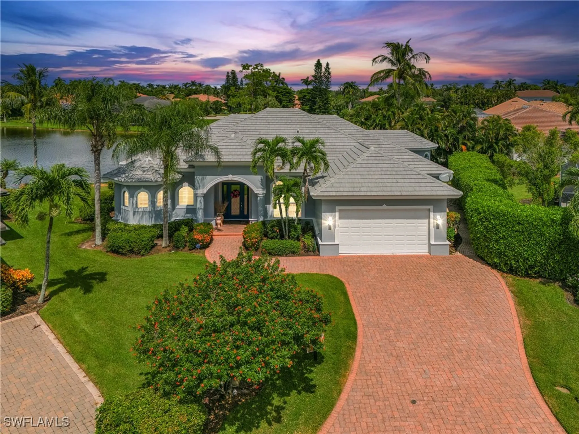 Property Slideshow image 5 of 32 | 8983 star tulip ct, Naples, FL, 34113