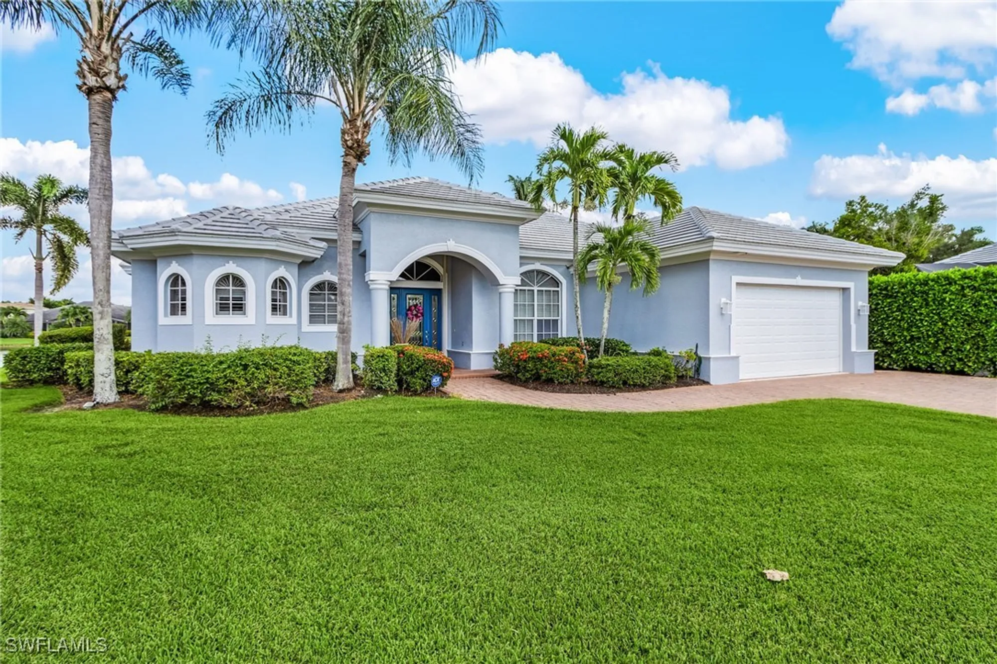 Property Slideshow image 8 of 32 | 8983 star tulip ct, Naples, FL, 34113