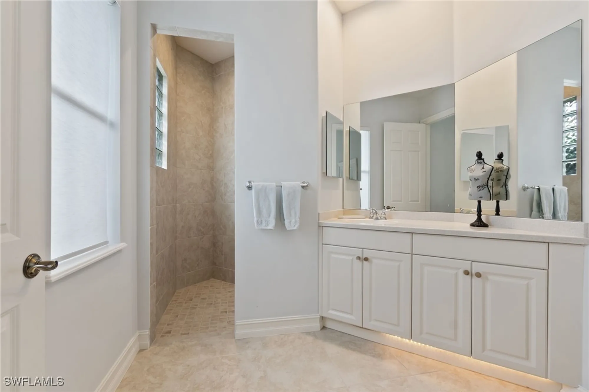 Property Slideshow image 24 of 34 | 19973 markward xing, Estero, FL, 33928