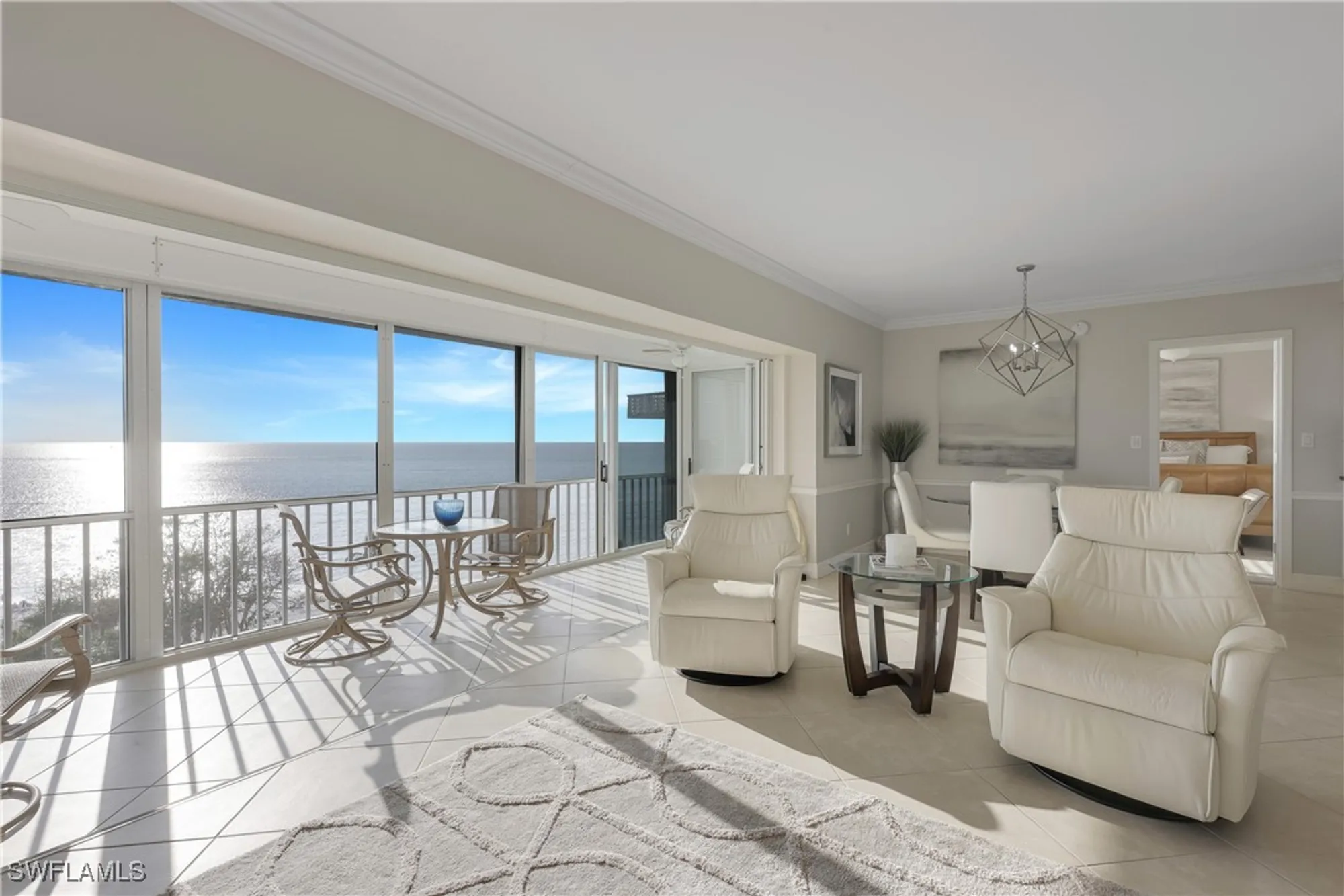 Property Slideshow image 13 of 25 | 3401 gulf shore blvd 605, Naples, FL, 34103