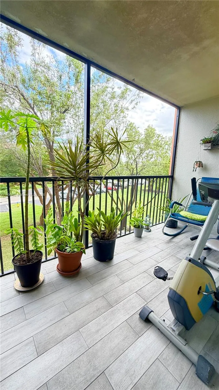 Property Slideshow image 23 of 32 | 571 sw 142nd ave apt 310, Pembroke Pines, FL, 33027