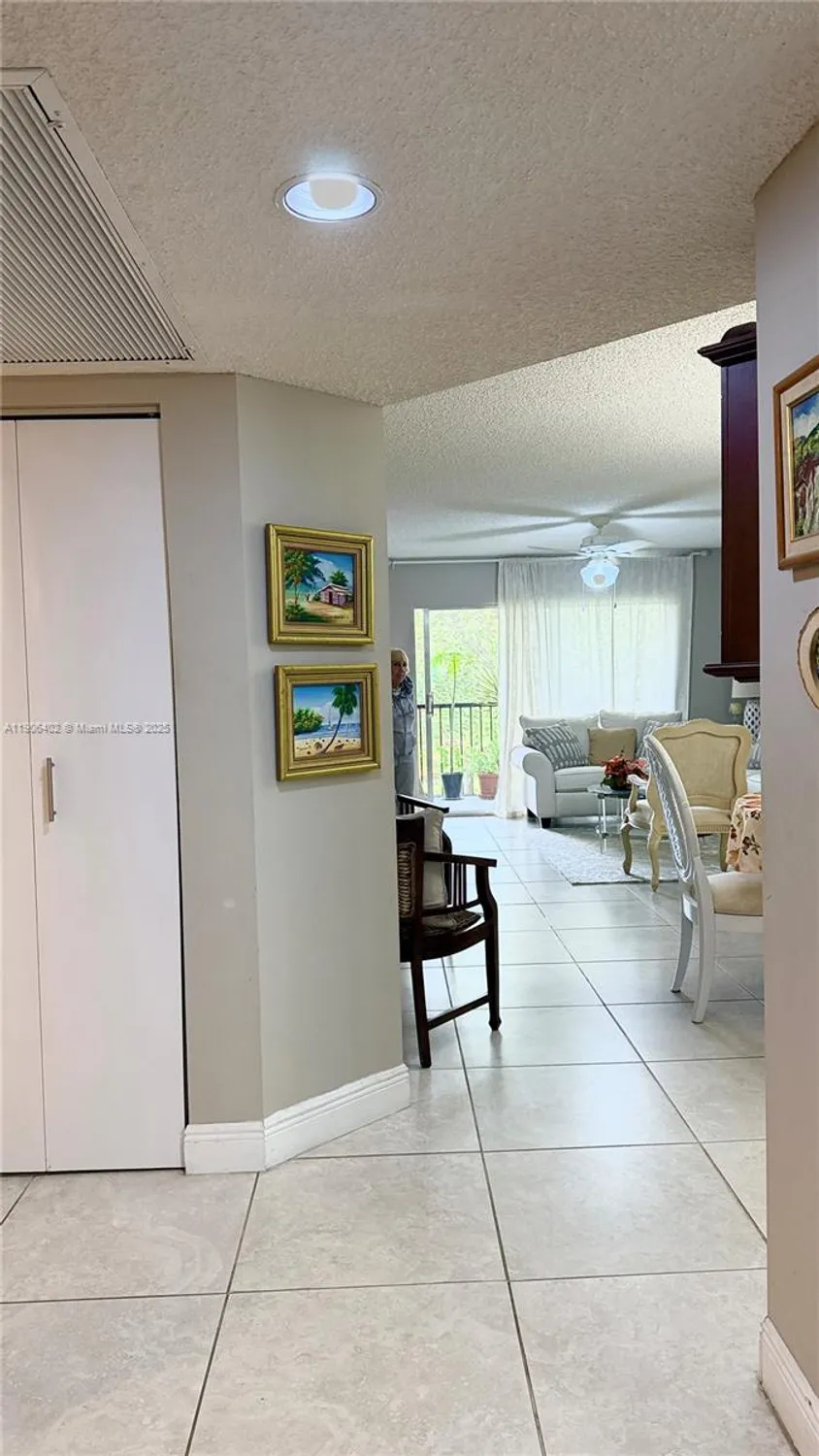 Property Slideshow image 6 of 32 | 571 sw 142nd ave apt 310, Pembroke Pines, FL, 33027