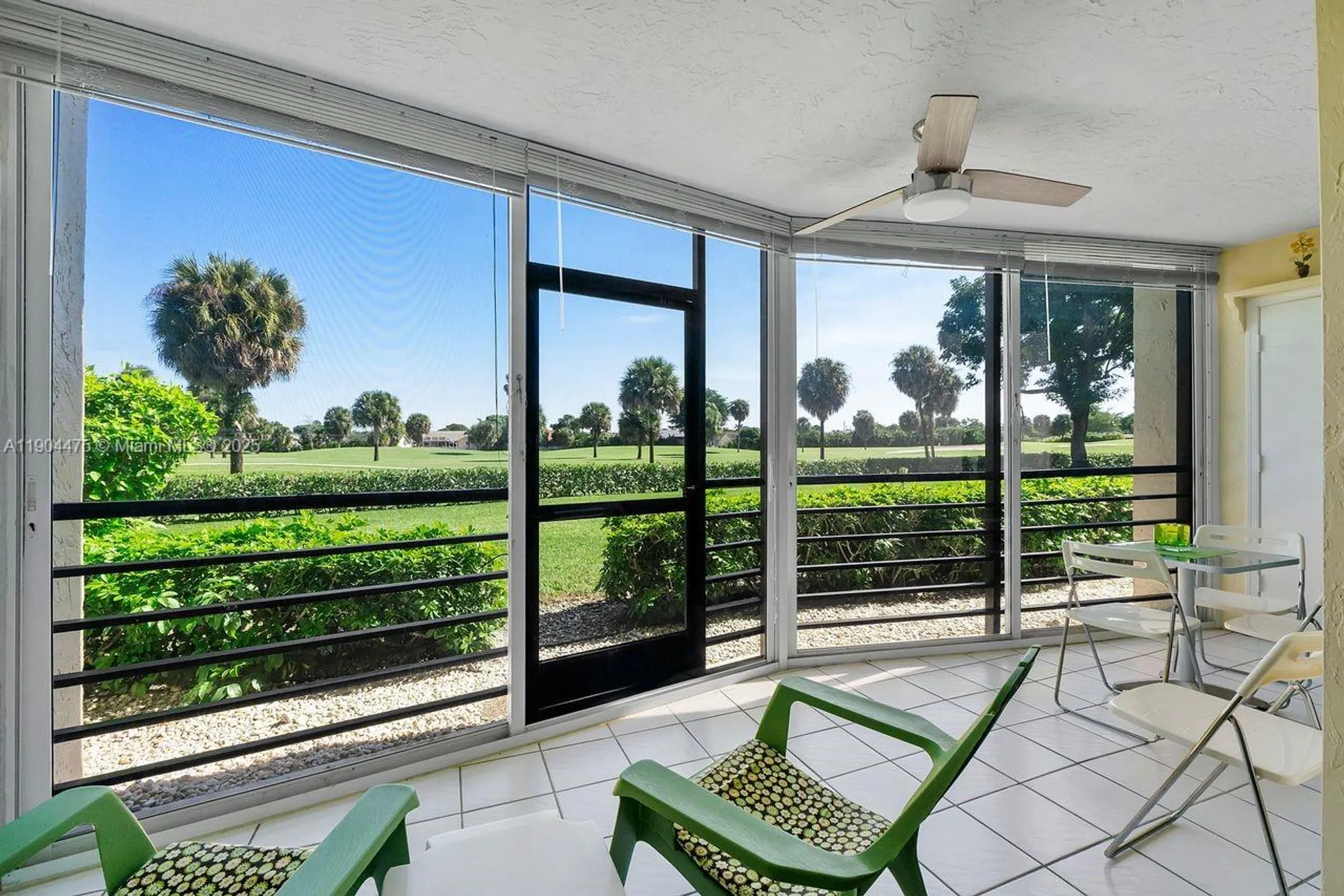 Property Slideshow image 17 of 45 | 23249 barwood ln 102, Boca Raton, FL, 33428