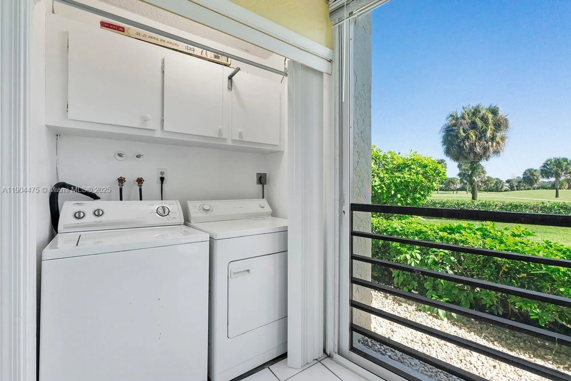 Property Slideshow image 18 of 45 | 23249 barwood ln 102, Boca Raton, FL, 33428