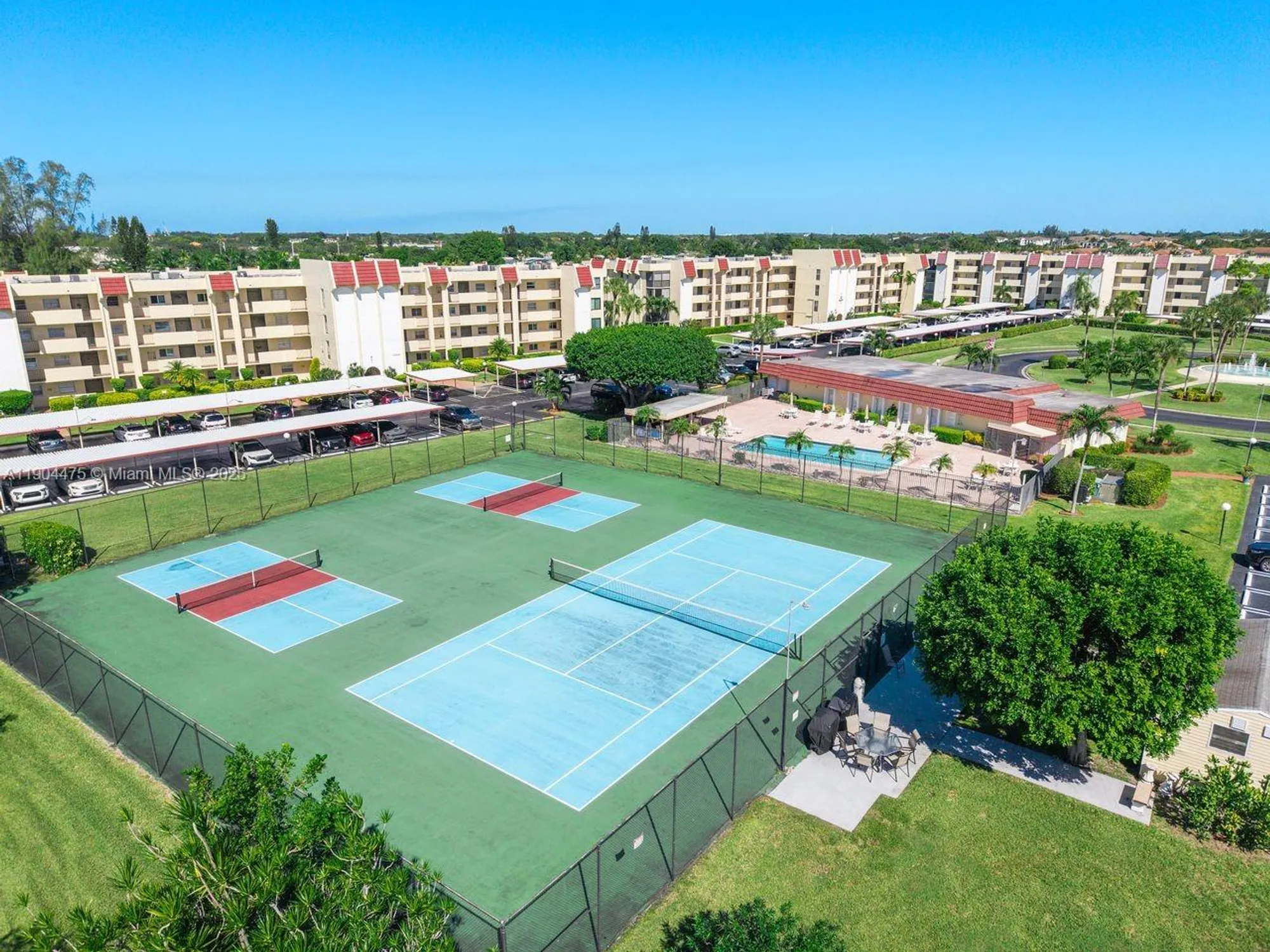 Property Slideshow image 44 of 45 | 23249 barwood ln 102, Boca Raton, FL, 33428