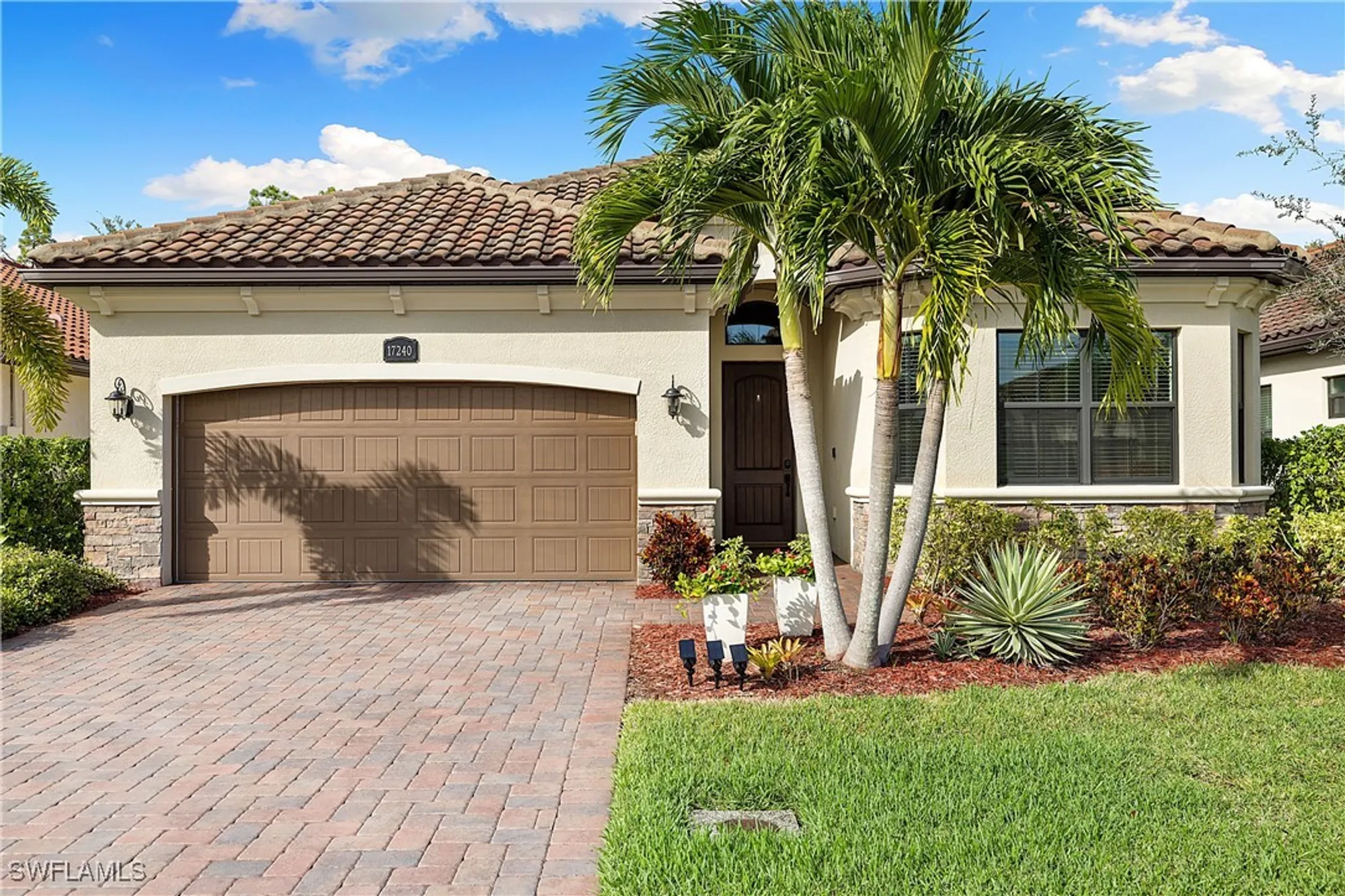 Property Slideshow image 2 of 54 | 17240 galway run, Bonita Springs, FL, 34135