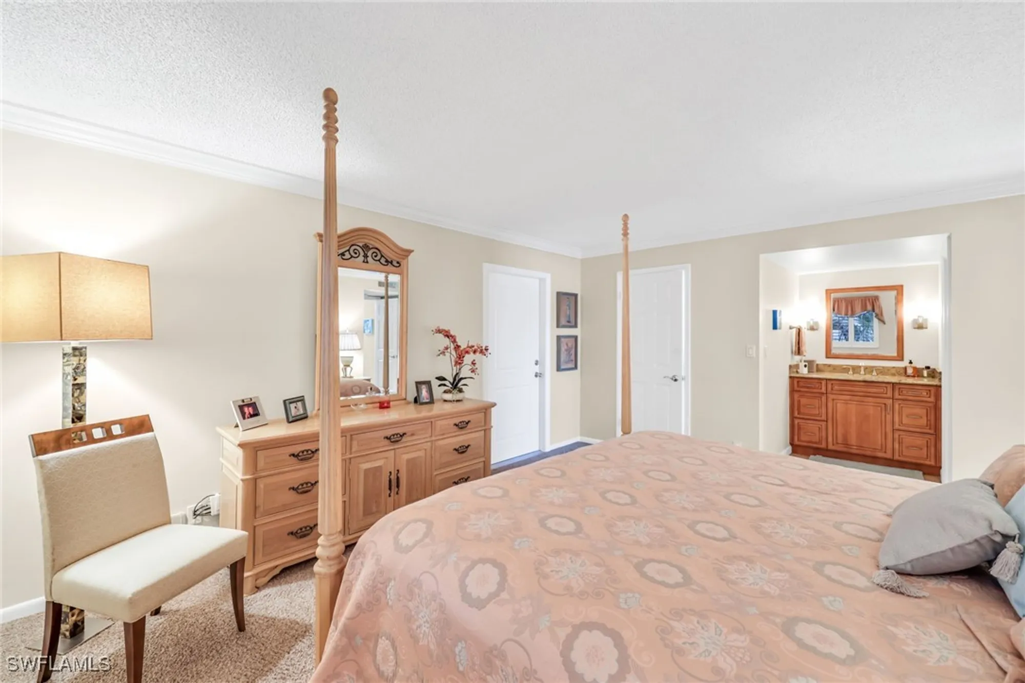 Property Slideshow image 17 of 30 | 222 harbour dr apt 310, Naples, FL, 34103