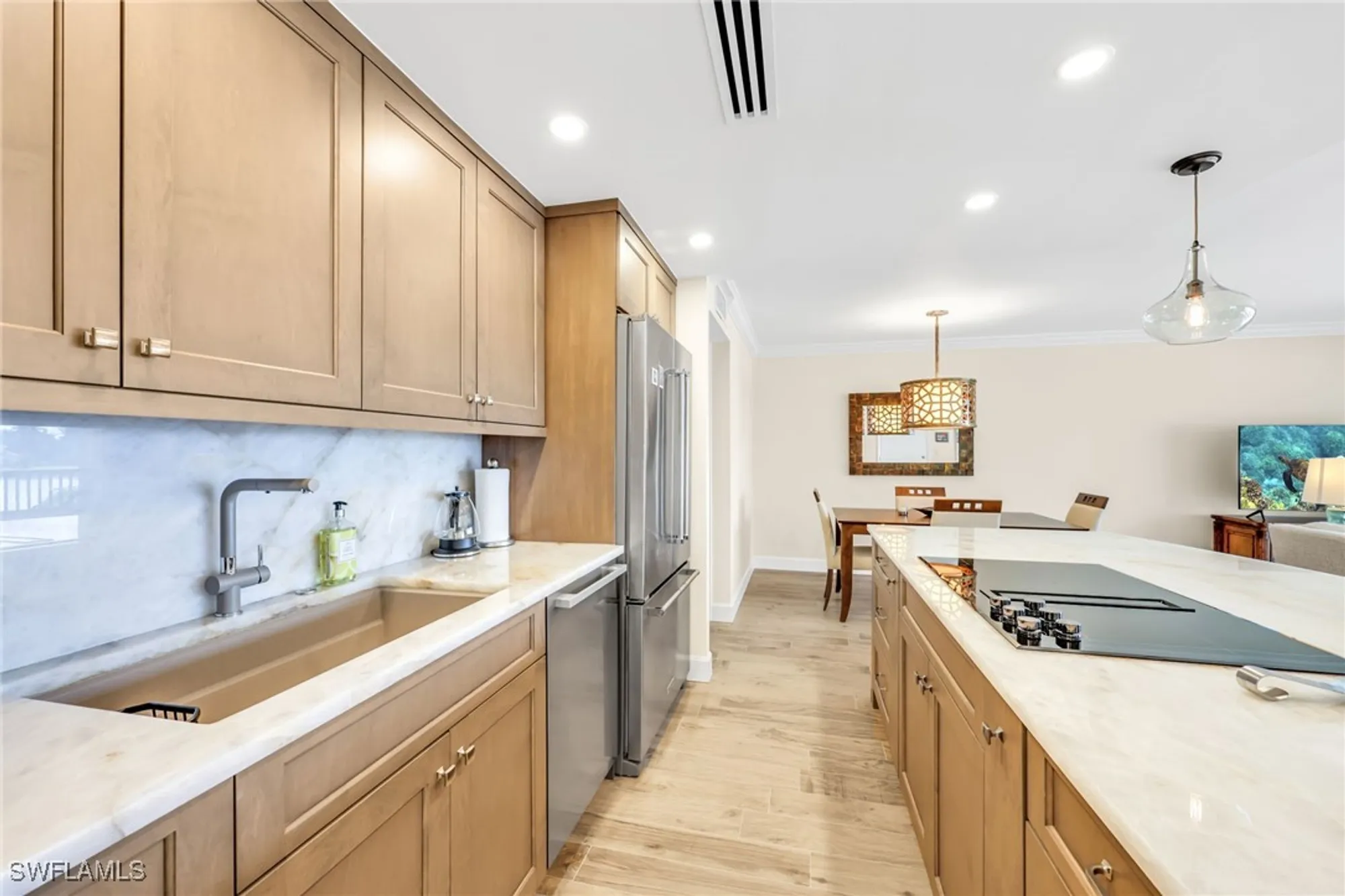 Property Slideshow image 11 of 30 | 222 harbour dr apt 310, Naples, FL, 34103