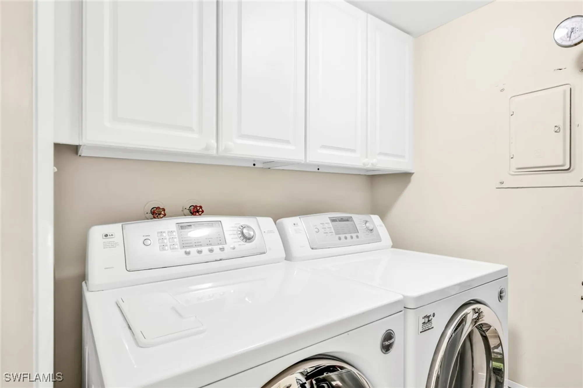 Property Slideshow image 24 of 30 | 222 harbour dr apt 310, Naples, FL, 34103