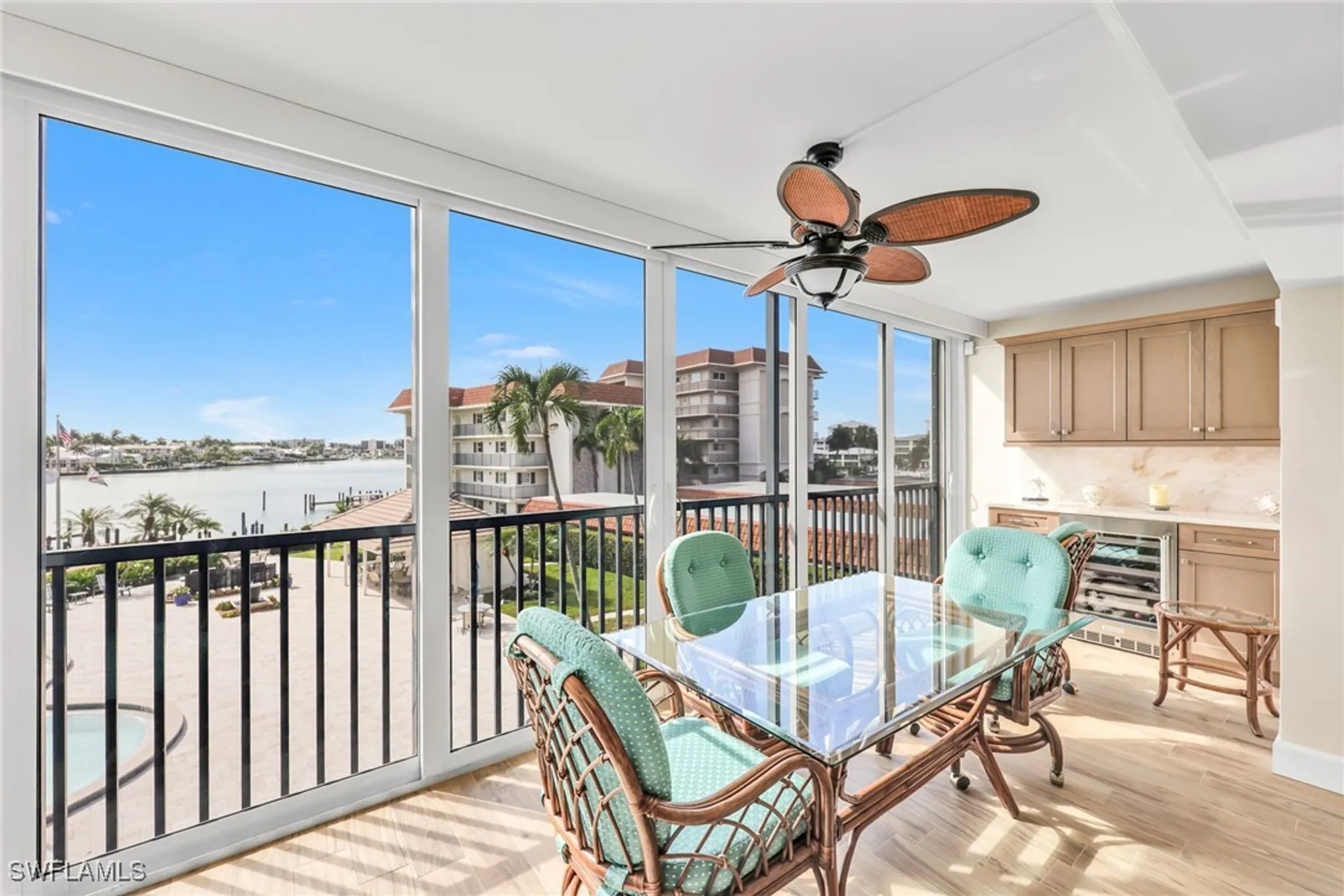 Property Slideshow image 5 of 30 | 222 harbour dr apt 310, Naples, FL, 34103