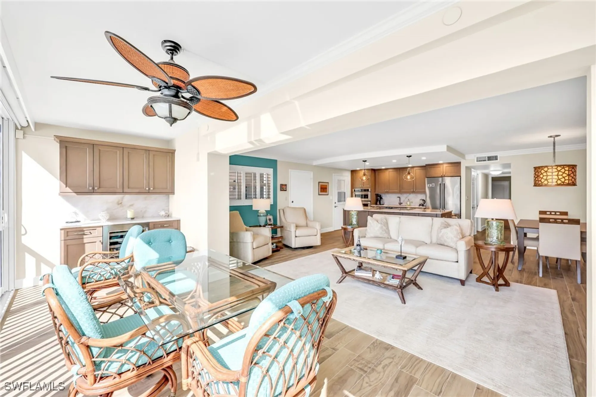 Property Slideshow image 8 of 30 | 222 harbour dr apt 310, Naples, FL, 34103