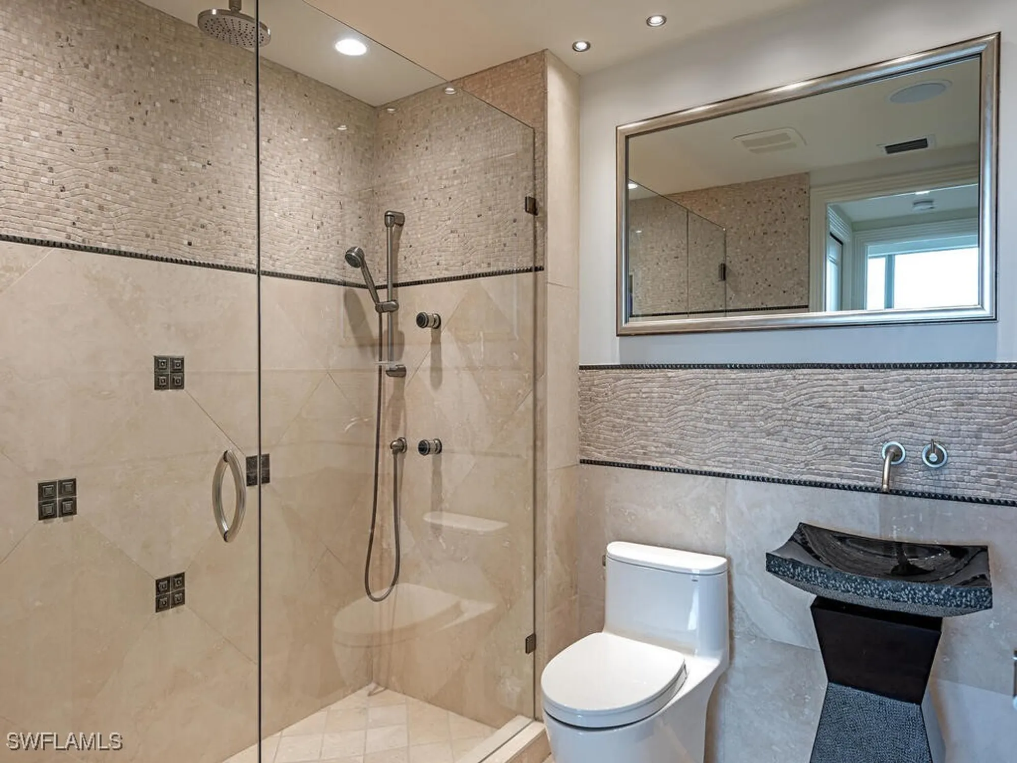 Property Slideshow image 13 of 33 | 7117 pelican bay blvd 507, Naples, FL, 34108