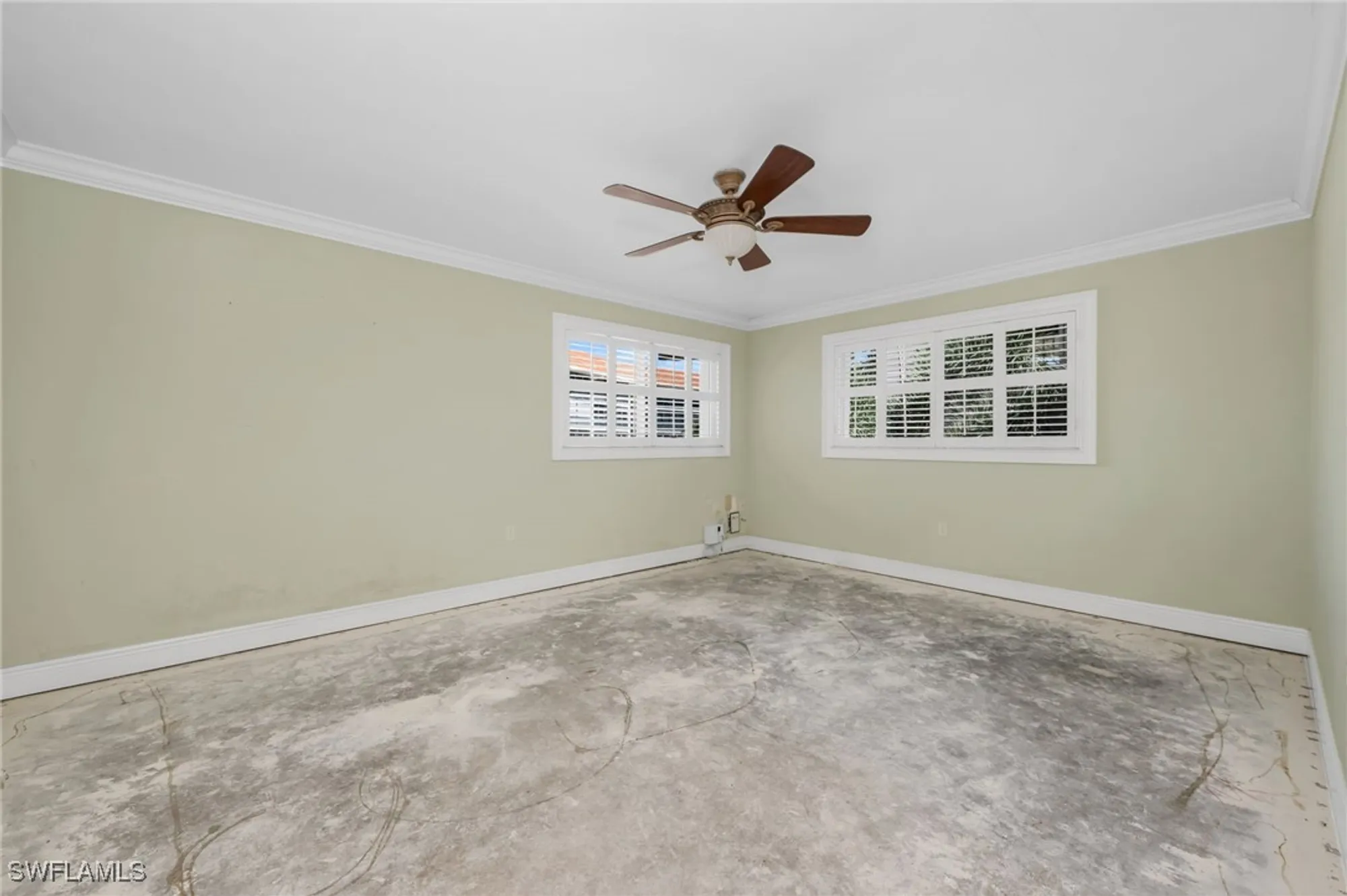 Property Slideshow image 14 of 20 | 222 harbour dr 301, Naples, FL, 34103