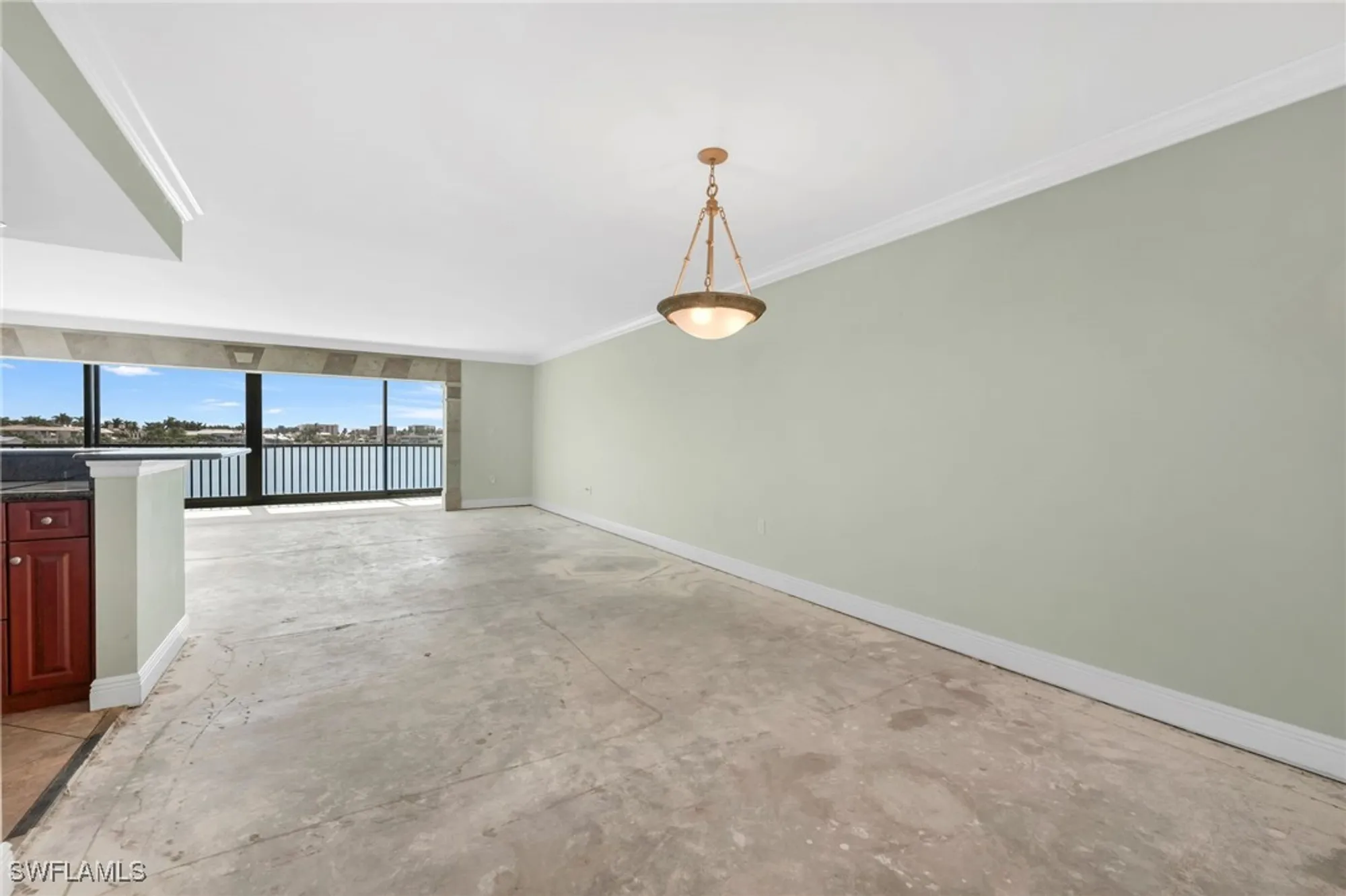 Property Slideshow image 7 of 20 | 222 harbour dr 301, Naples, FL, 34103