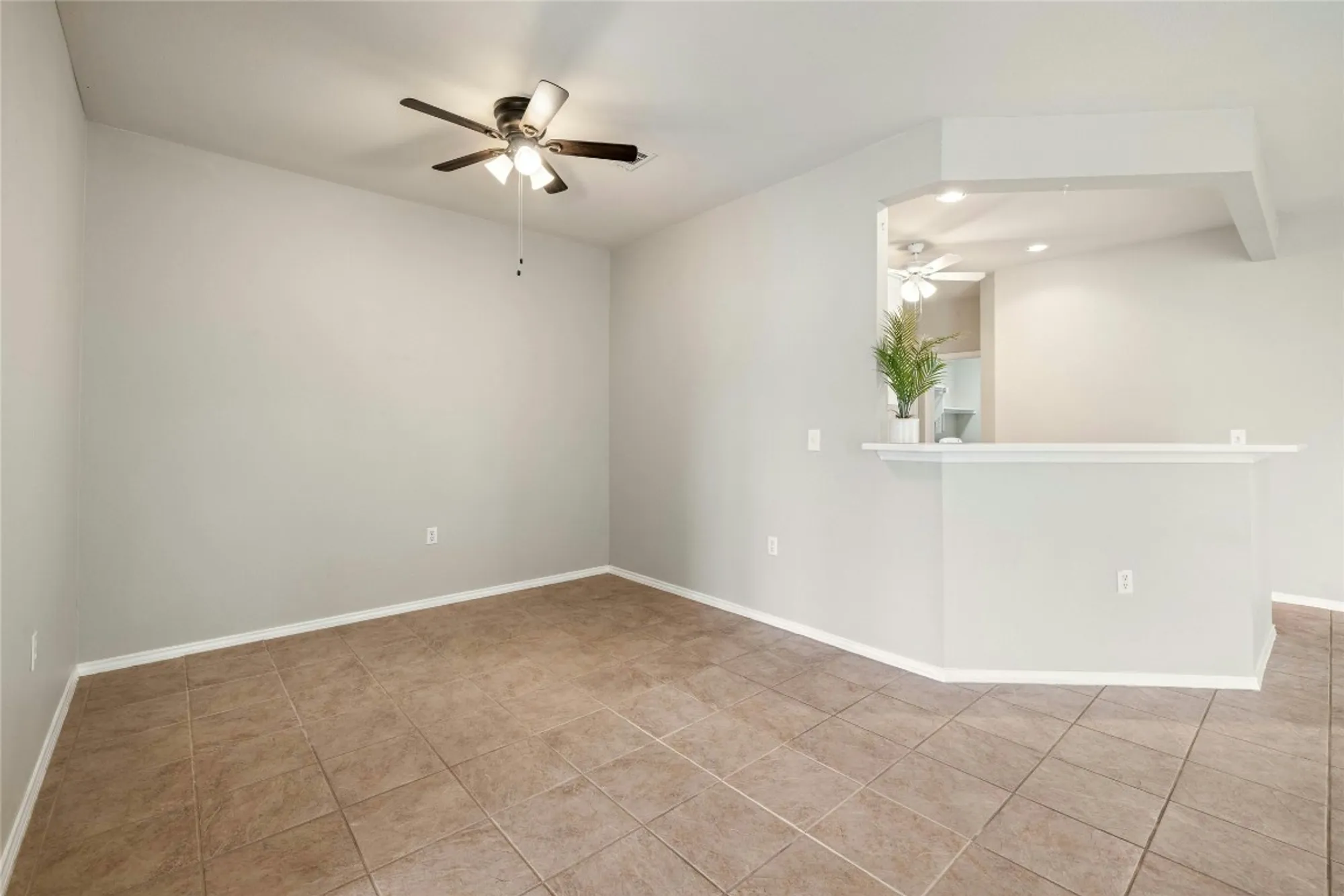 Property Slideshow image 6 of 25 | 238 bonham loop, Georgetown, TX, 78633