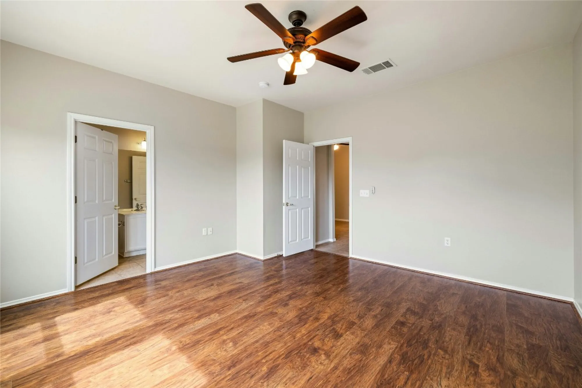 Property Slideshow image 9 of 25 | 238 bonham loop, Georgetown, TX, 78633