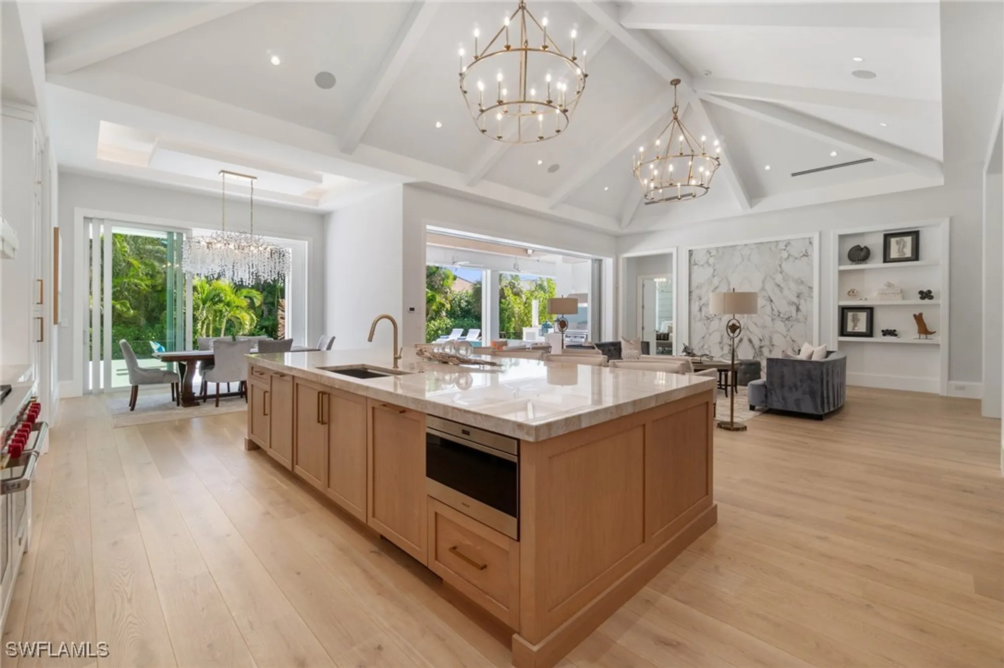 Property Slideshow image 13 of 50 | 3290 crayton rd, Naples, FL, 34103