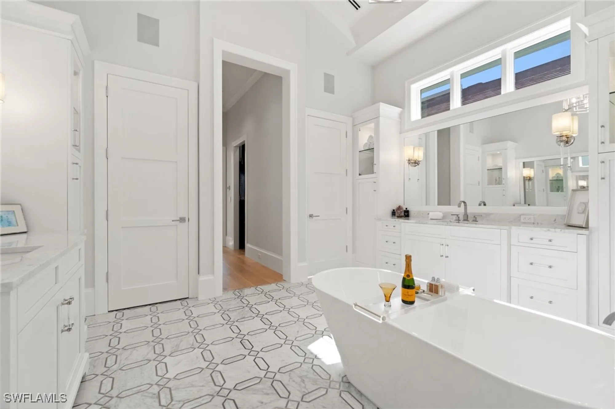 Property Slideshow image 21 of 50 | 3290 crayton rd, Naples, FL, 34103