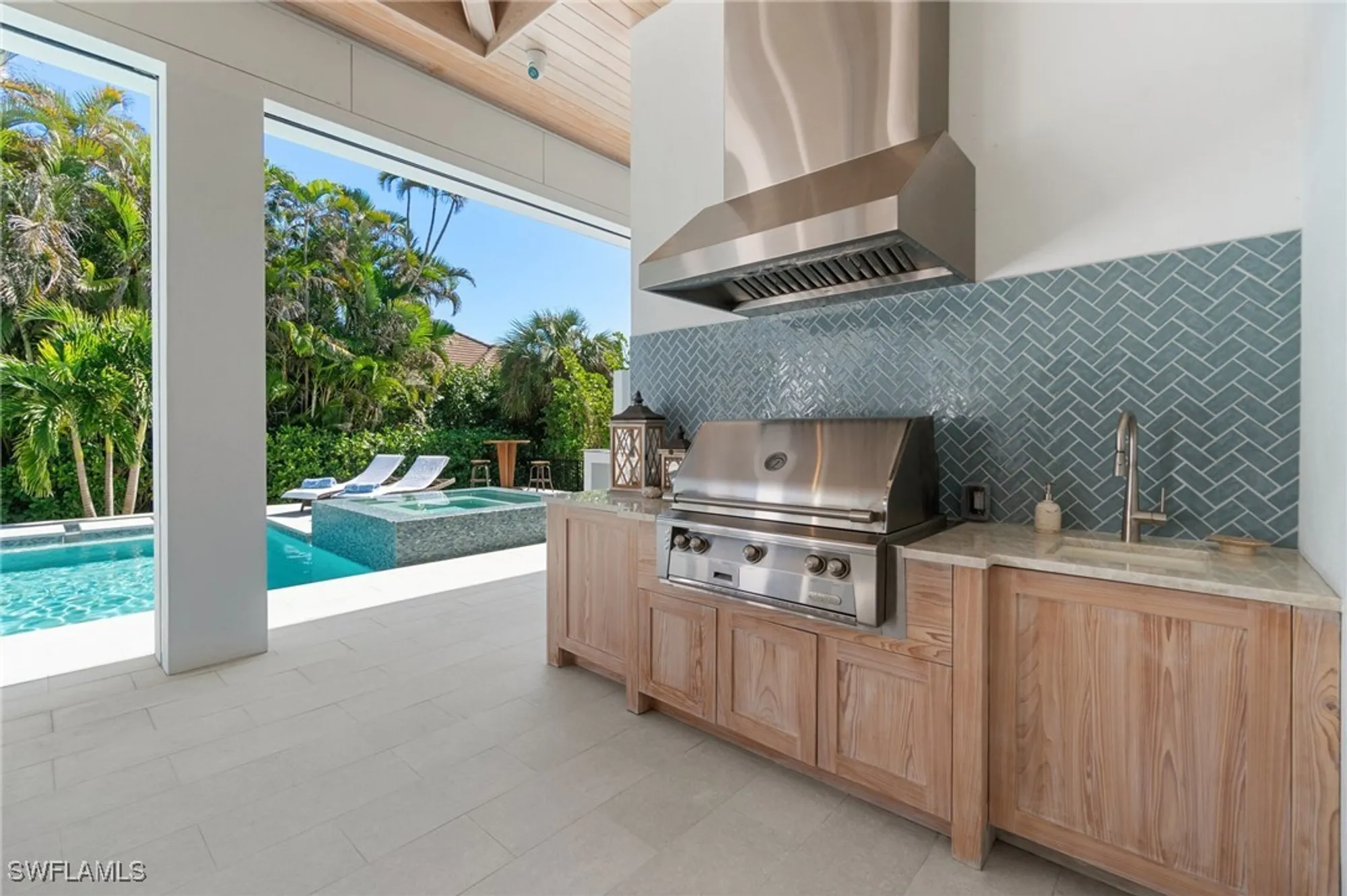 Property Slideshow image 35 of 50 | 3290 crayton rd, Naples, FL, 34103