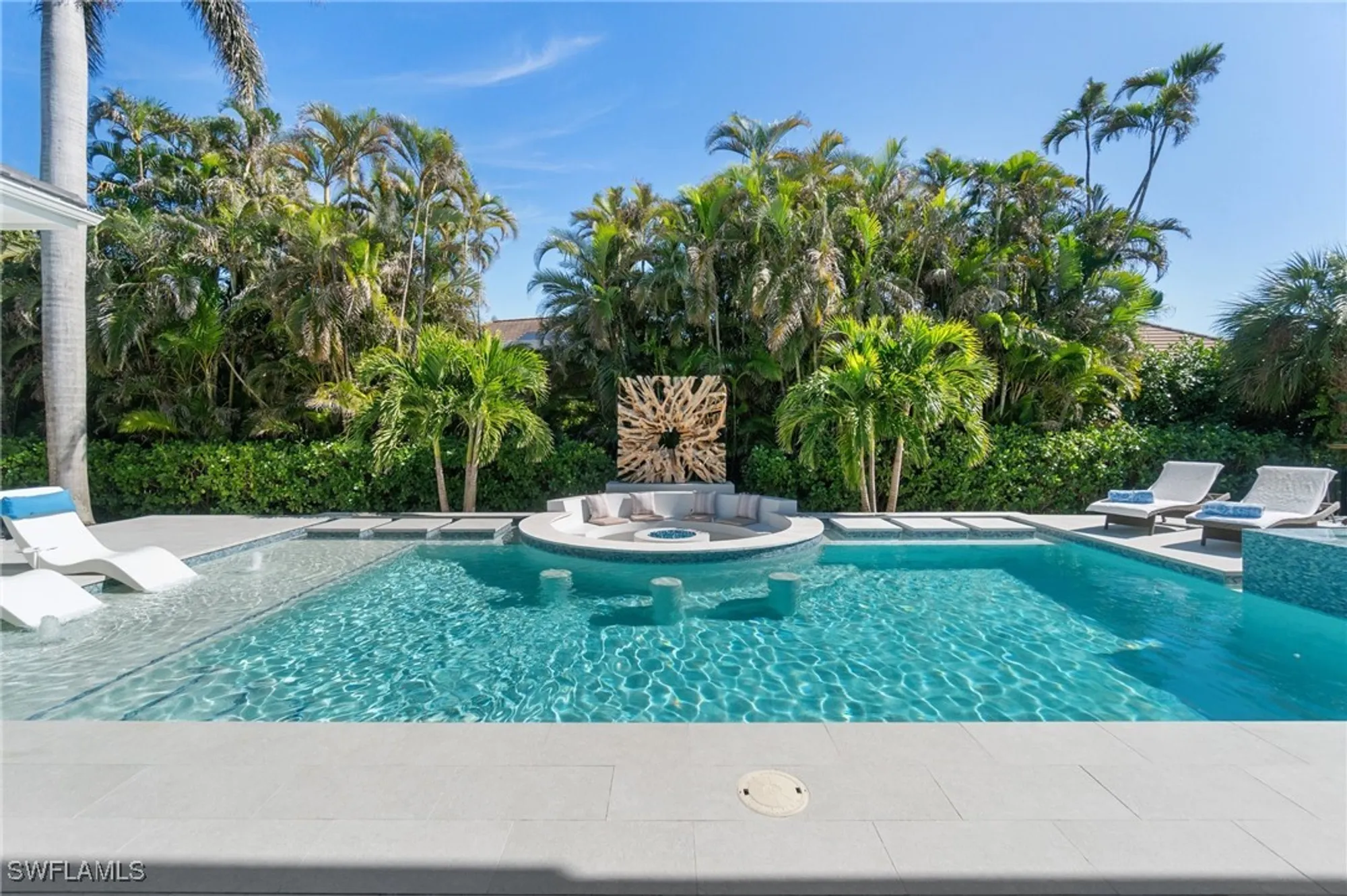 Property Slideshow image 43 of 50 | 3290 crayton rd, Naples, FL, 34103
