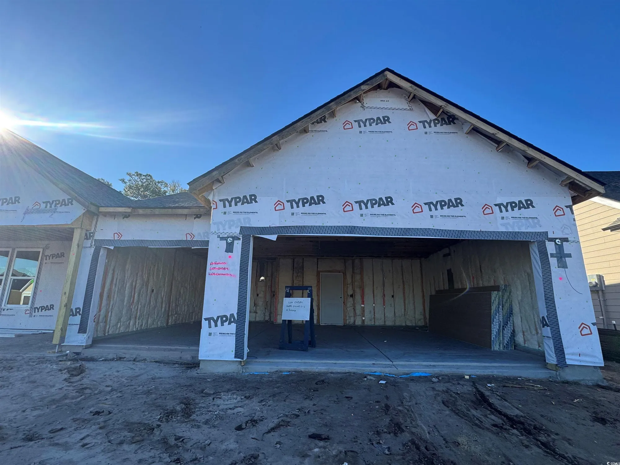 Property Slideshow image 3 of 28 | 1609 crested iris way, North Myrtle Beach, SC, 29582