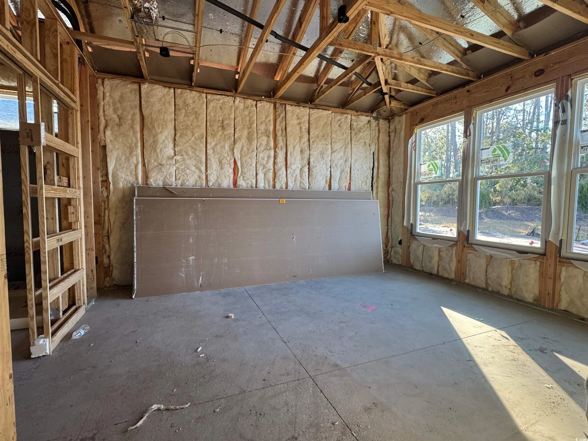 Property Slideshow image 8 of 28 | 1609 crested iris way, North Myrtle Beach, SC, 29582