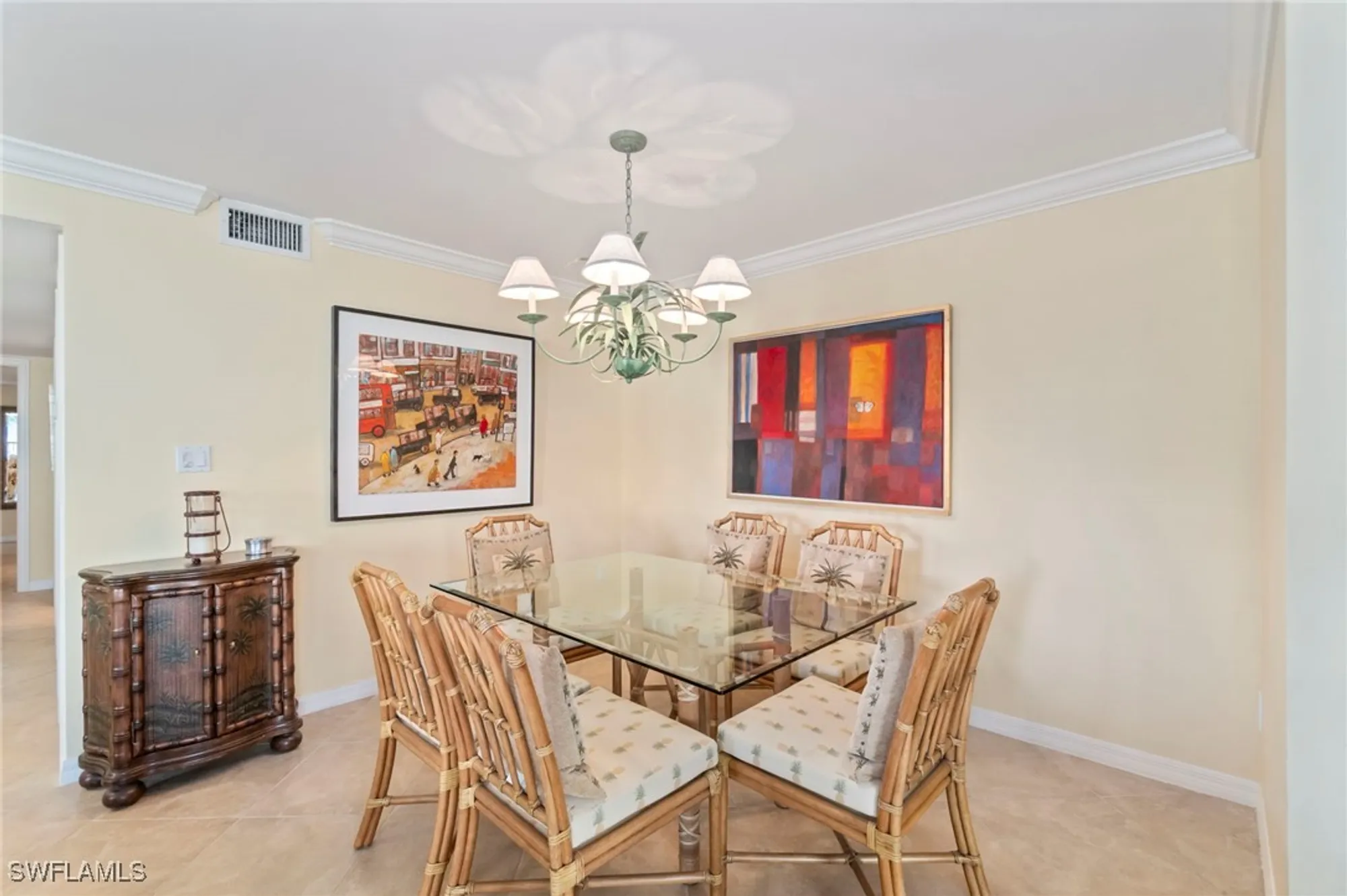 Property Slideshow image 14 of 49 | 3483 gulf shore blvd 105, Naples, FL, 34103