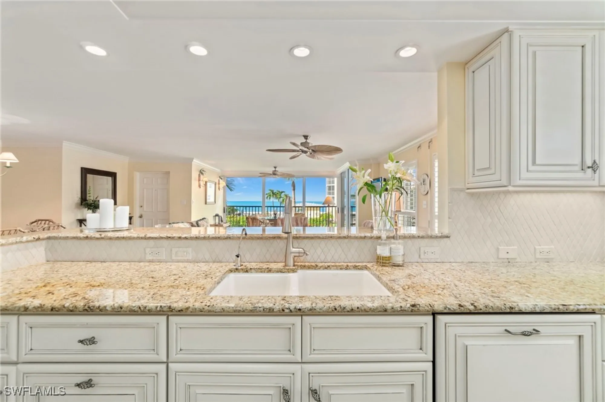 Property Slideshow image 18 of 49 | 3483 gulf shore blvd 105, Naples, FL, 34103