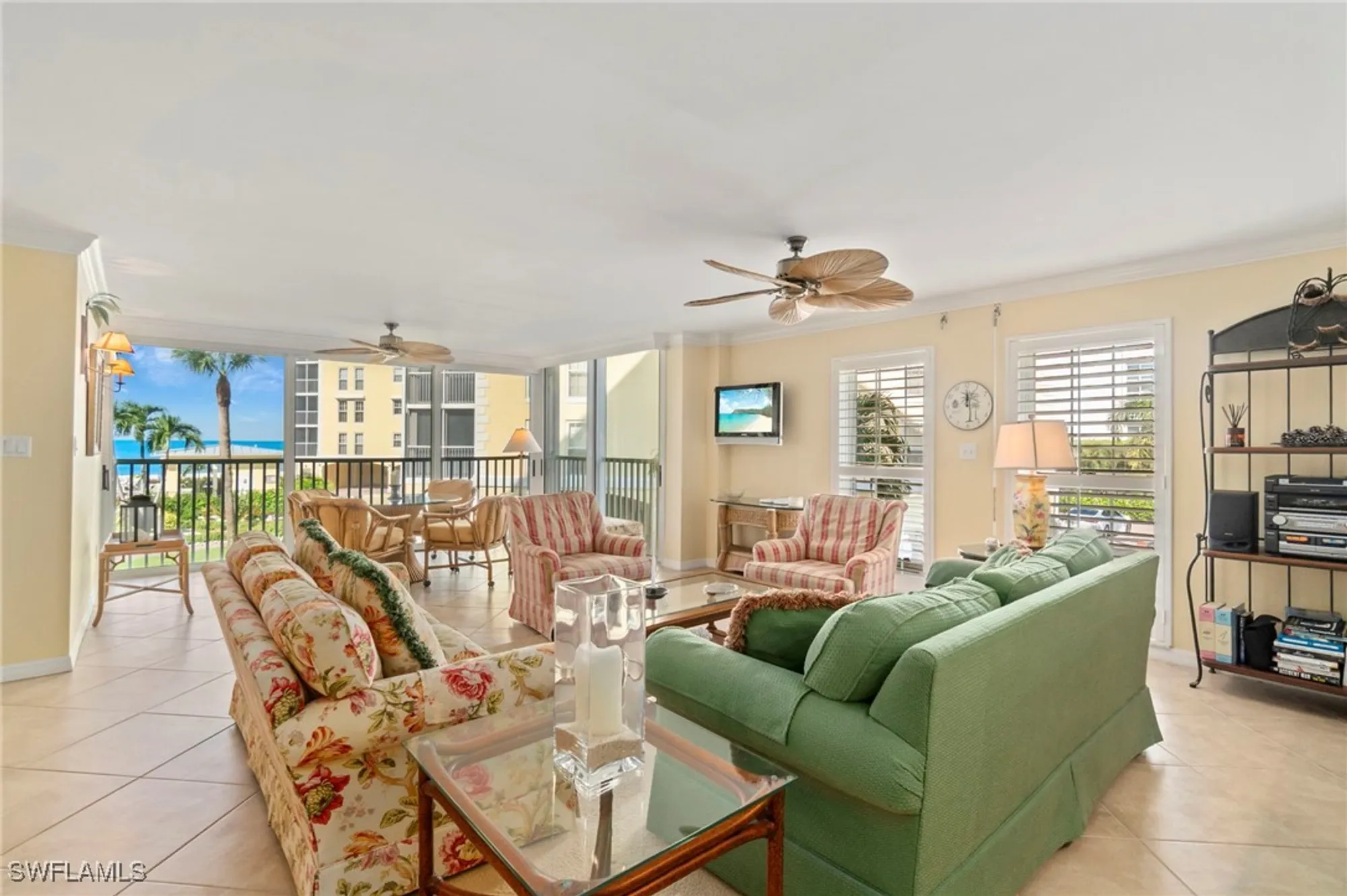 Property Slideshow image 12 of 49 | 3483 gulf shore blvd 105, Naples, FL, 34103