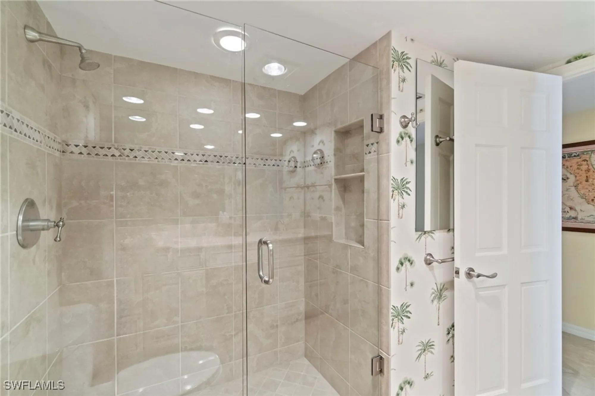 Property Slideshow image 24 of 49 | 3483 gulf shore blvd 105, Naples, FL, 34103