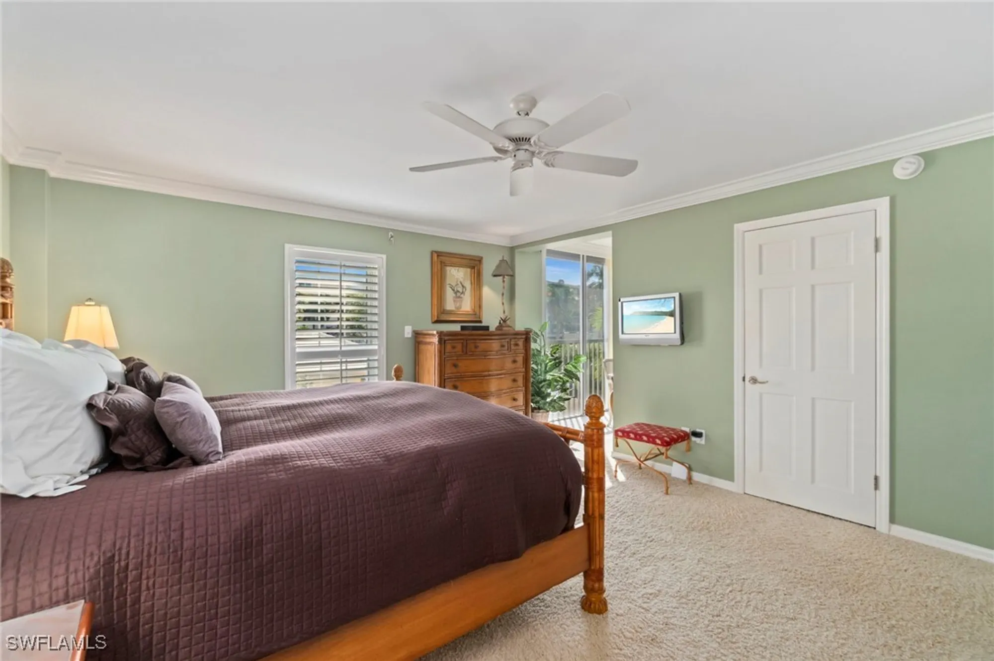 Property Slideshow image 20 of 49 | 3483 gulf shore blvd 105, Naples, FL, 34103