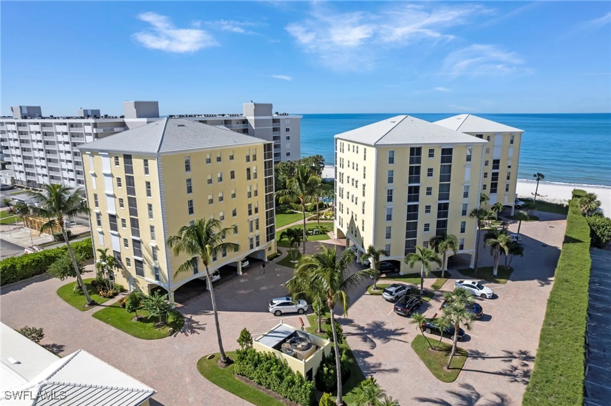 Property Slideshow image 34 of 49 | 3483 gulf shore blvd 105, Naples, FL, 34103