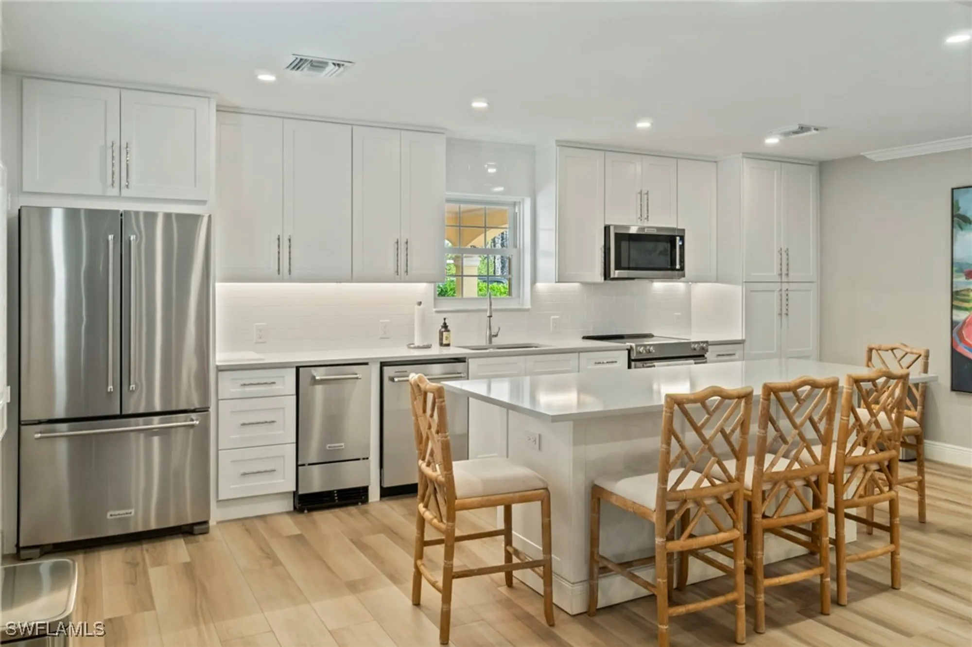 Property Slideshow image 36 of 49 | 3483 gulf shore blvd 105, Naples, FL, 34103