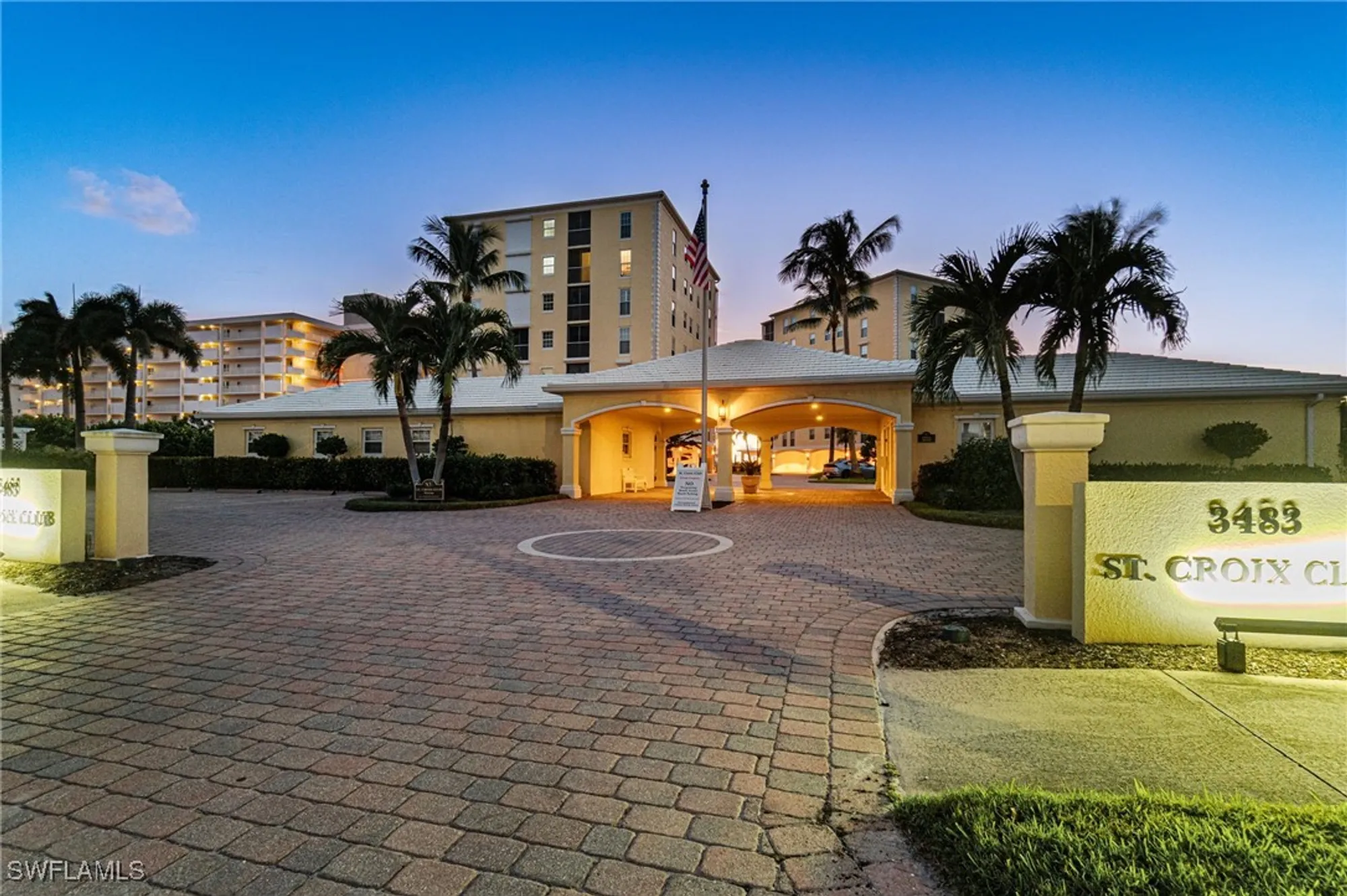 Property Slideshow image 30 of 49 | 3483 gulf shore blvd 105, Naples, FL, 34103