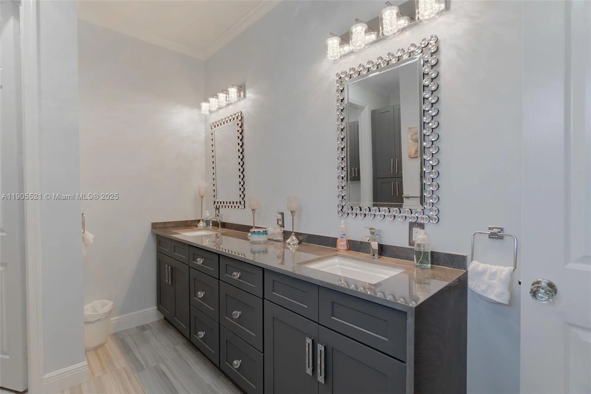 Property Slideshow image 17 of 43 | 2675 clipper cir, West Palm Beach, FL, 33411