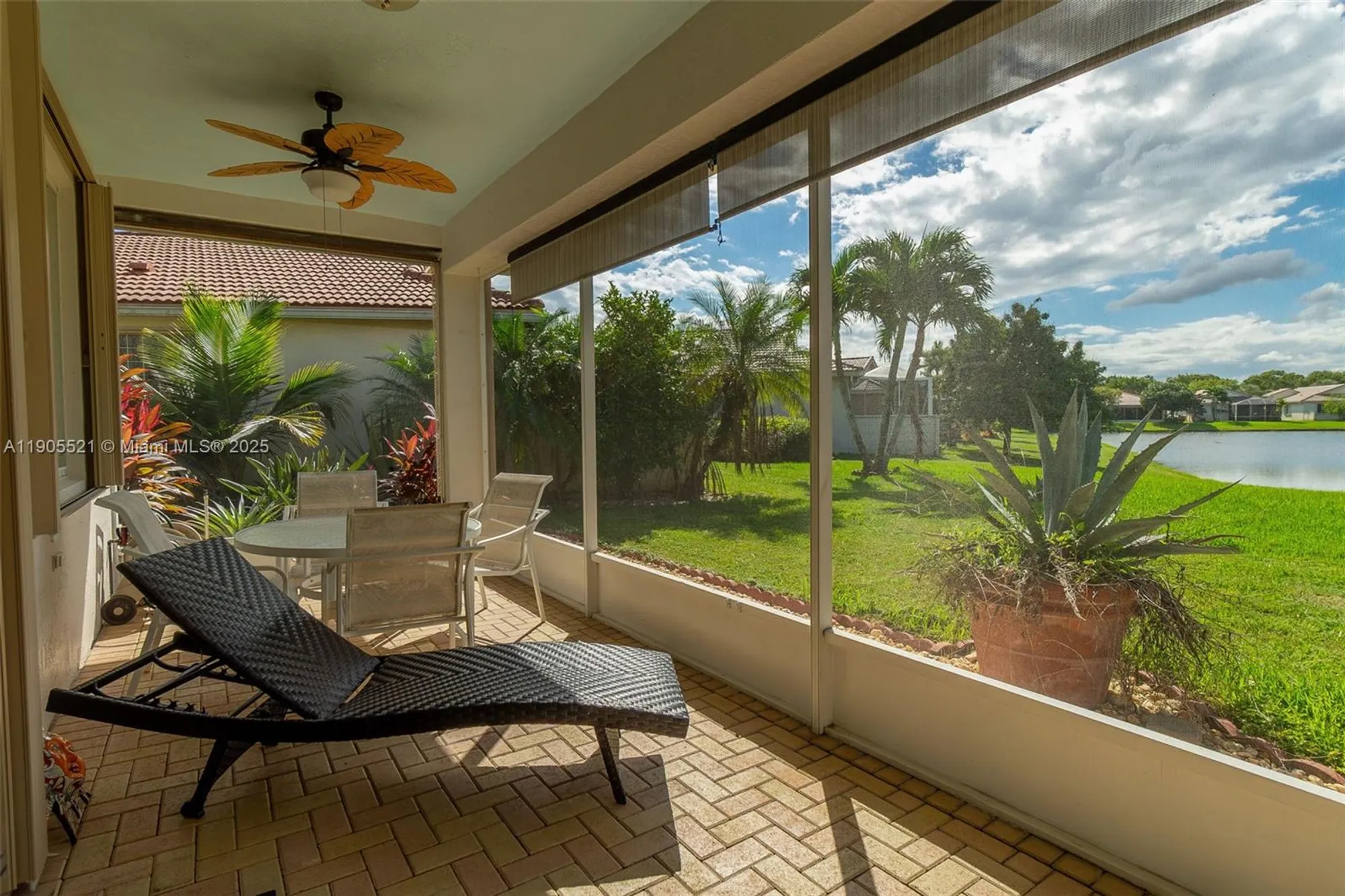 Property Slideshow image 25 of 43 | 2675 clipper cir, West Palm Beach, FL, 33411