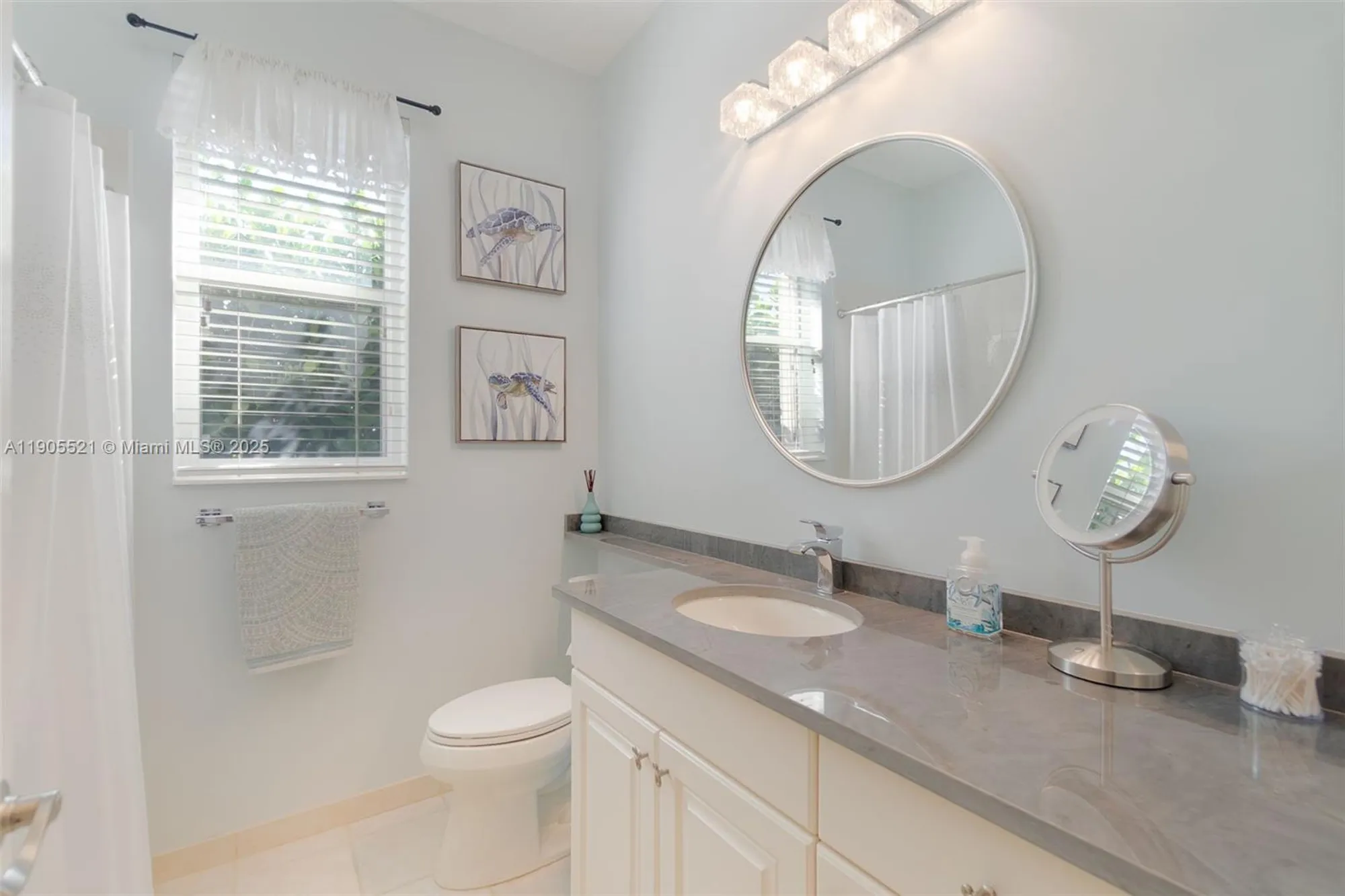 Property Slideshow image 21 of 43 | 2675 clipper cir, West Palm Beach, FL, 33411