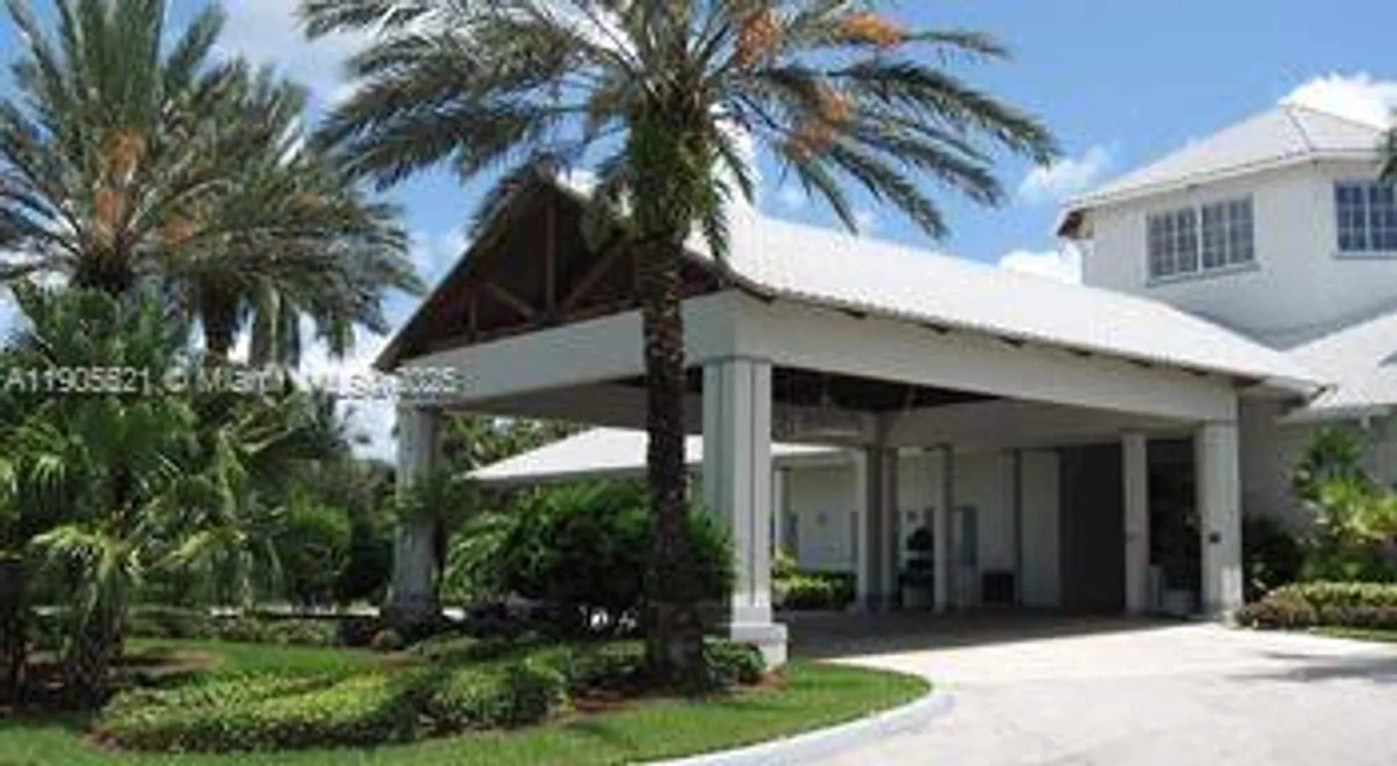 Property Slideshow image 30 of 43 | 2675 clipper cir, West Palm Beach, FL, 33411