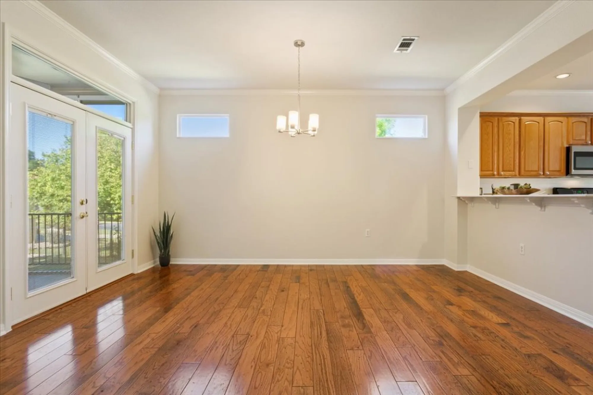 Property Slideshow image 14 of 36 | 107 rain lily ln, Georgetown, TX, 78633