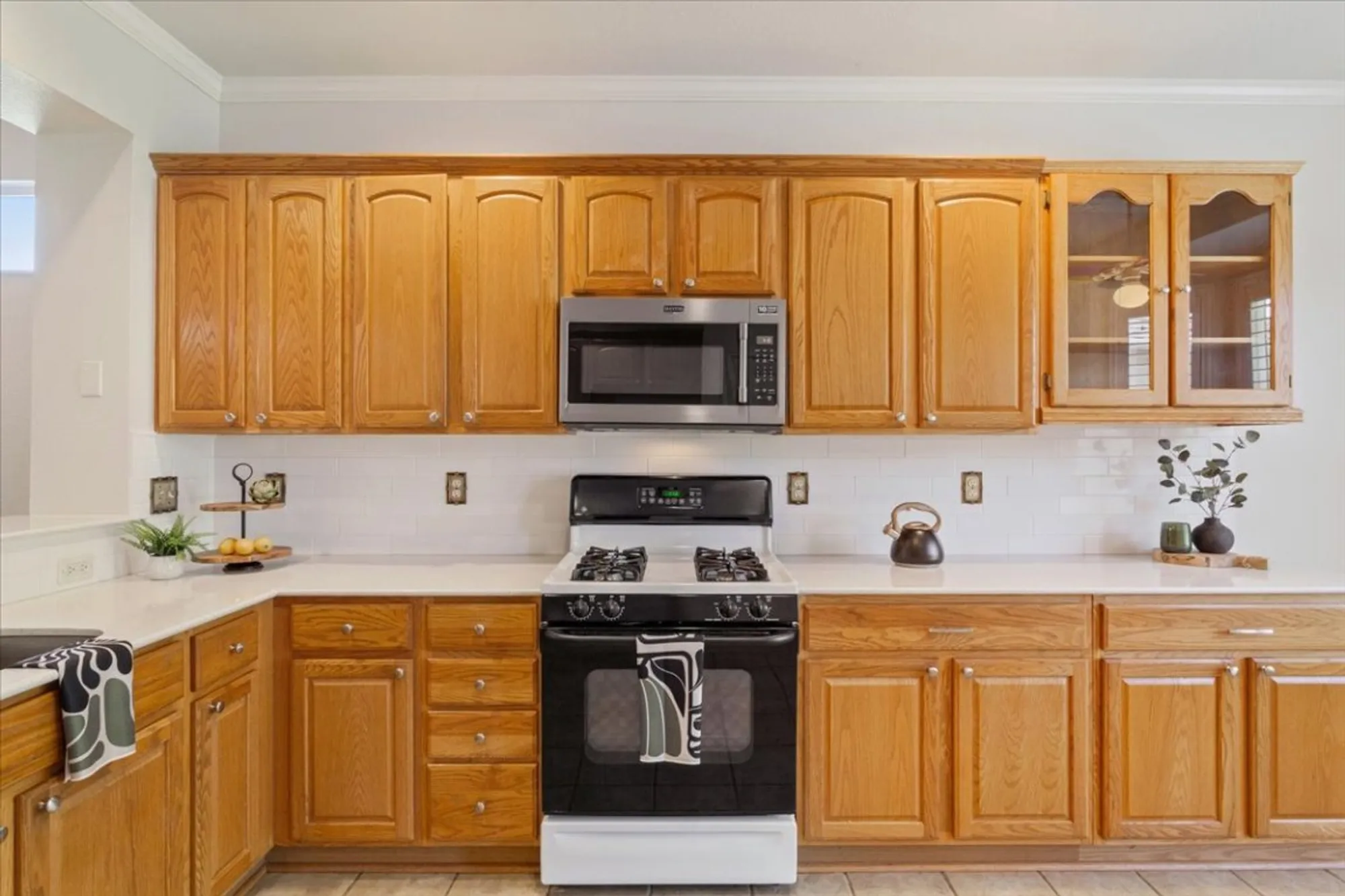 Property Slideshow image 17 of 36 | 107 rain lily ln, Georgetown, TX, 78633