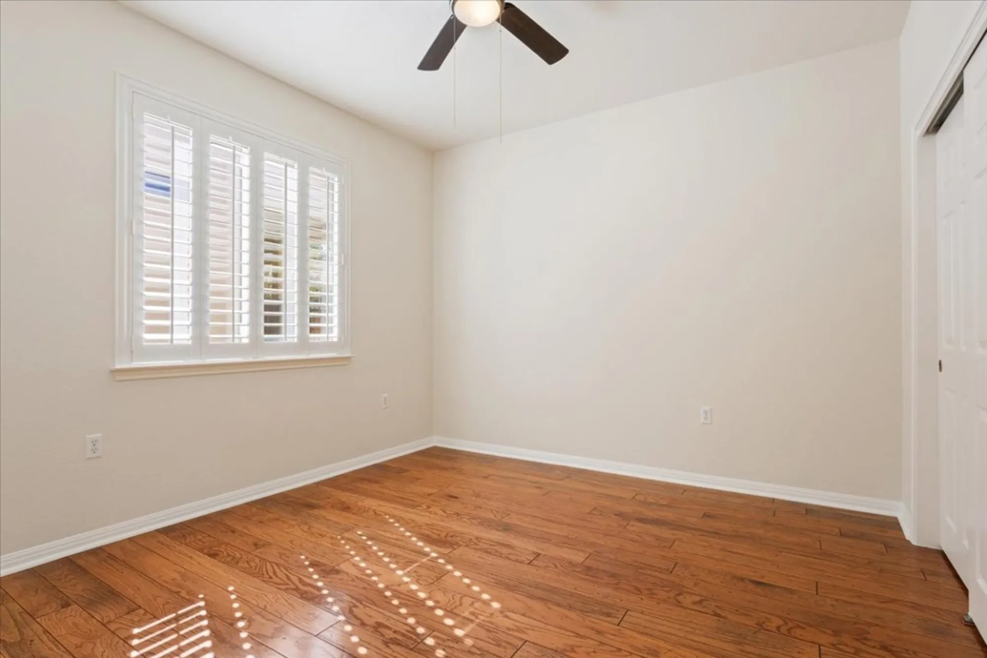 Property Slideshow image 28 of 36 | 107 rain lily ln, Georgetown, TX, 78633